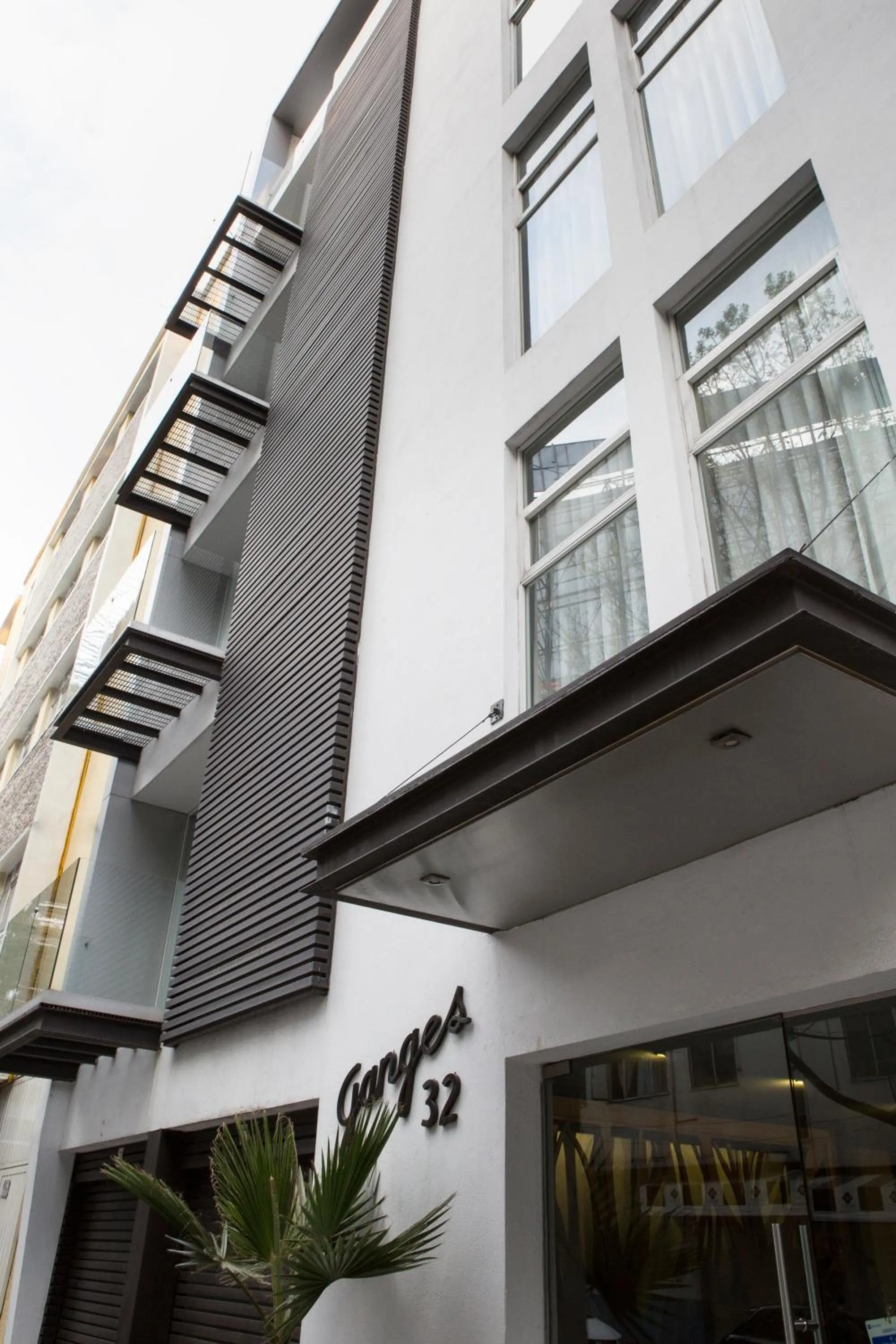 Property building in Suites Ganges