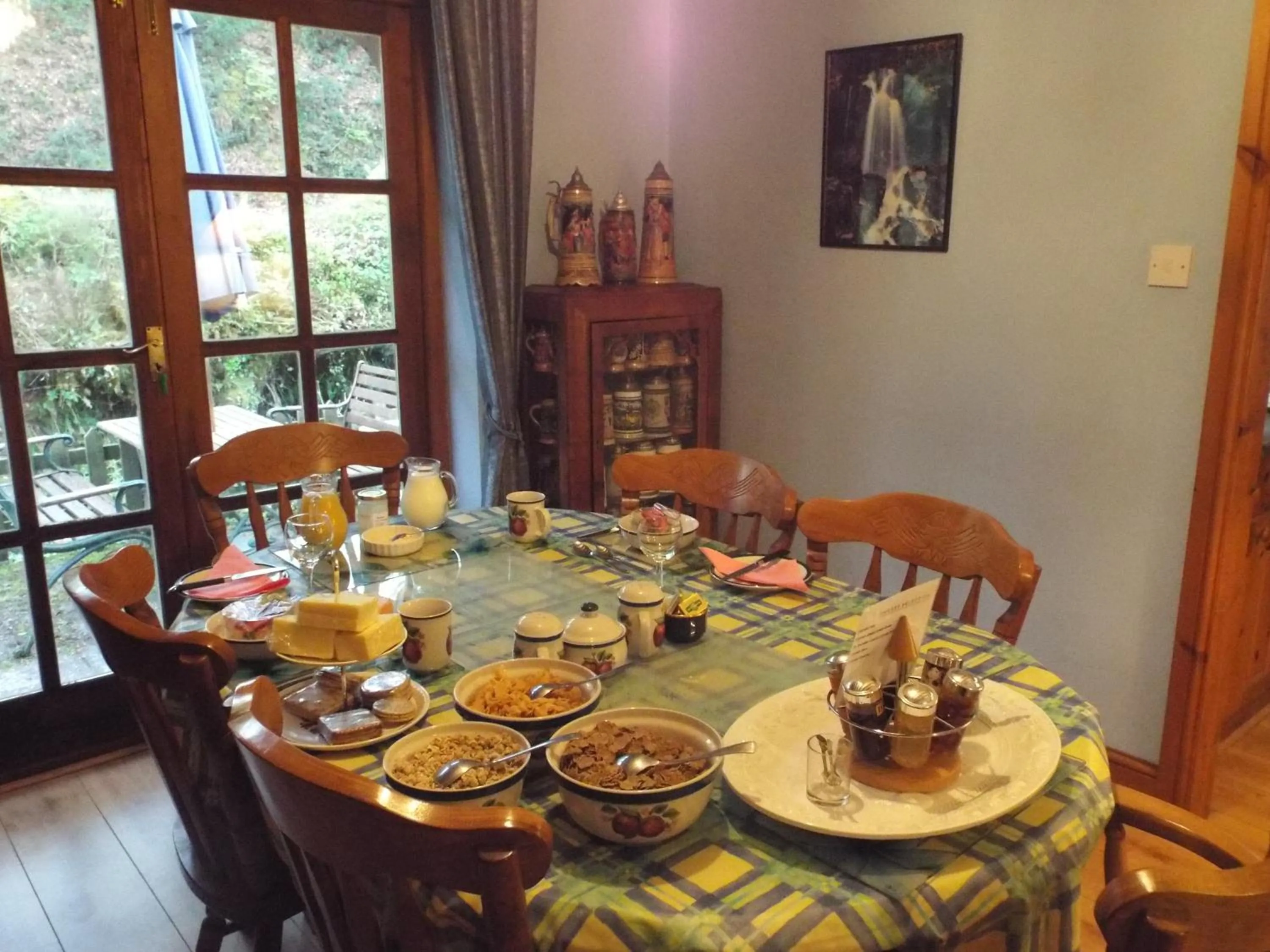 Decorative detail in Woodpeckers