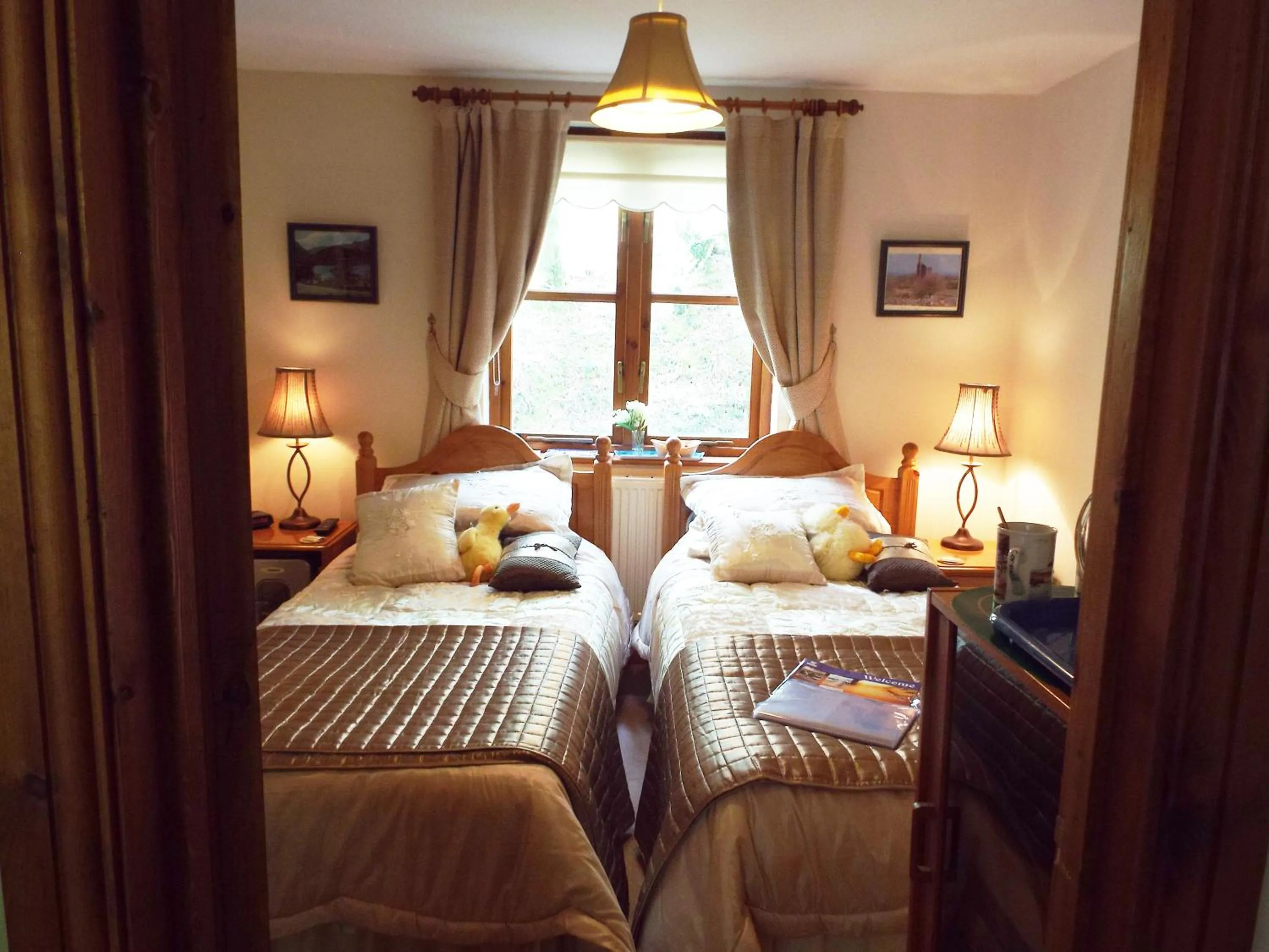 Decorative detail in Woodpeckers