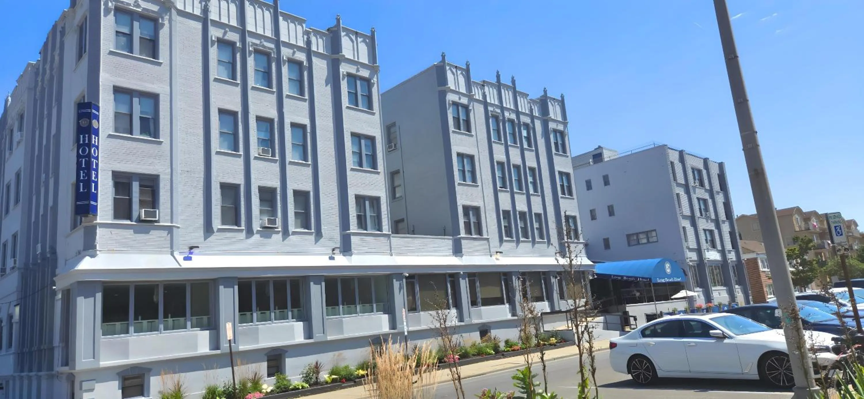 Property building in Long Beach Hotel