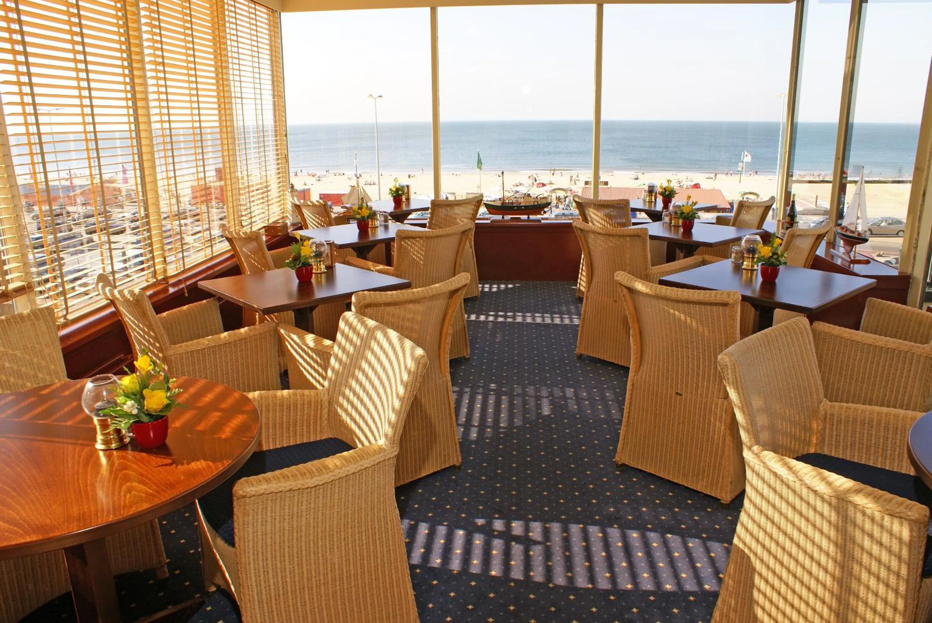 Restaurant/places to eat in Boulevard Hotel Scheveningen