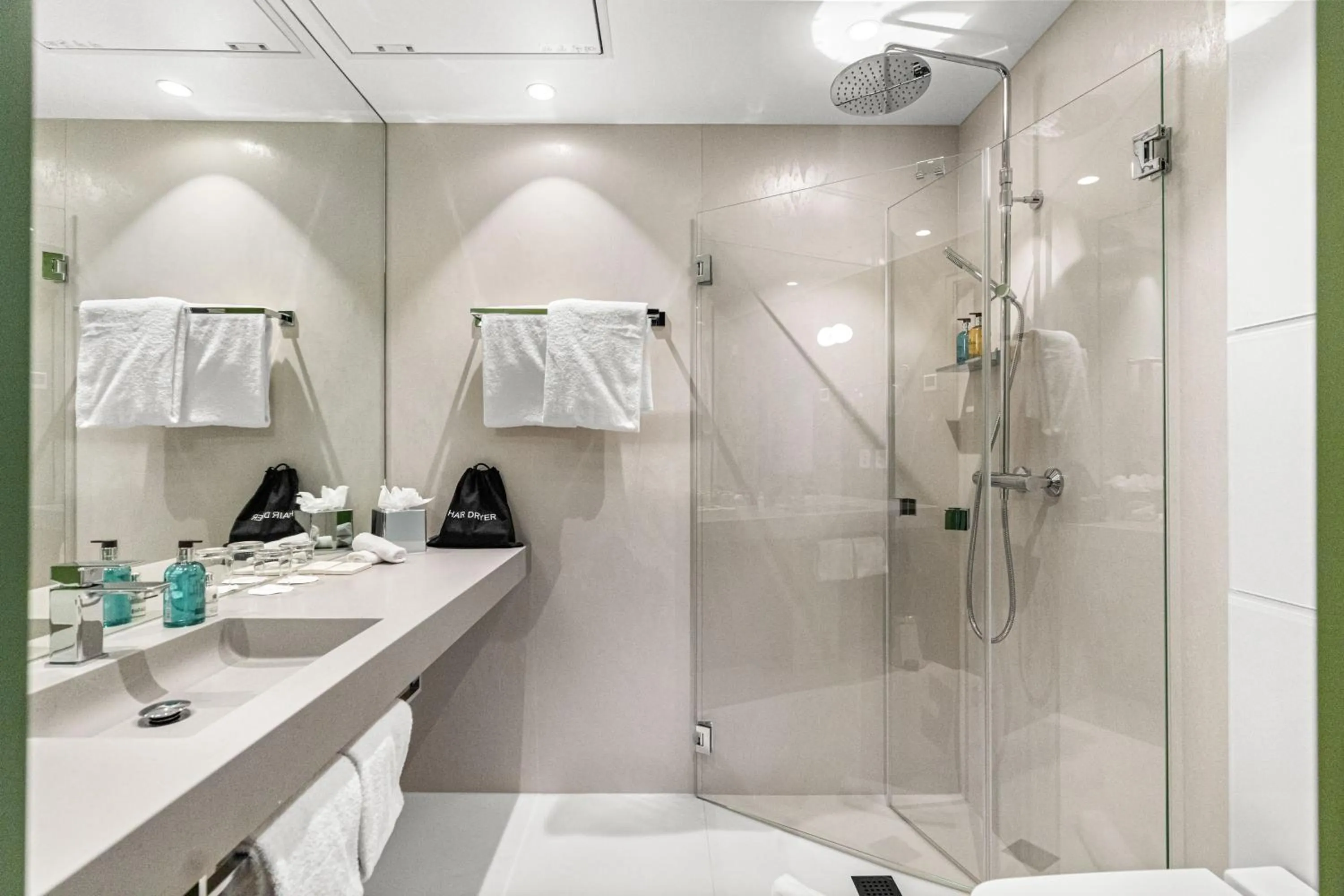 Bathroom in LUX Hotel Apartments Lillestrøm