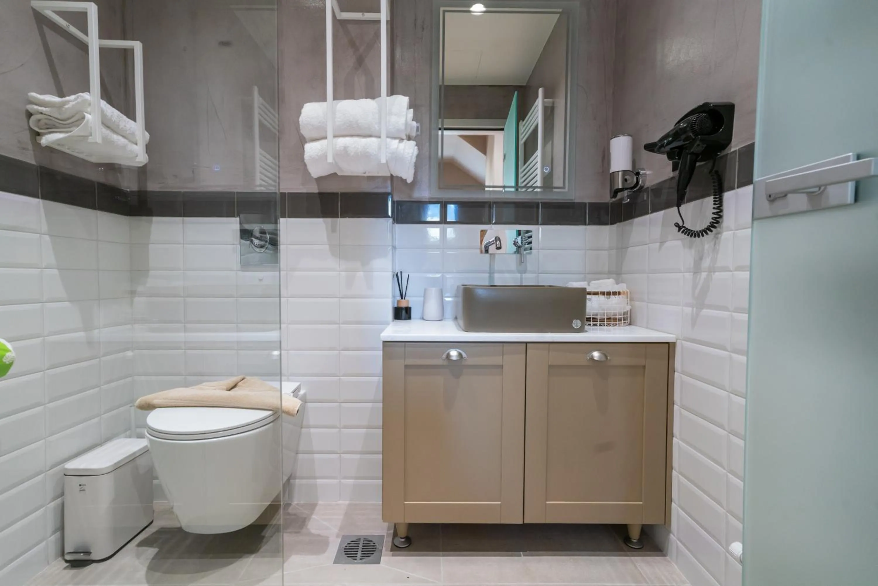 Shower in Kraka Apartments