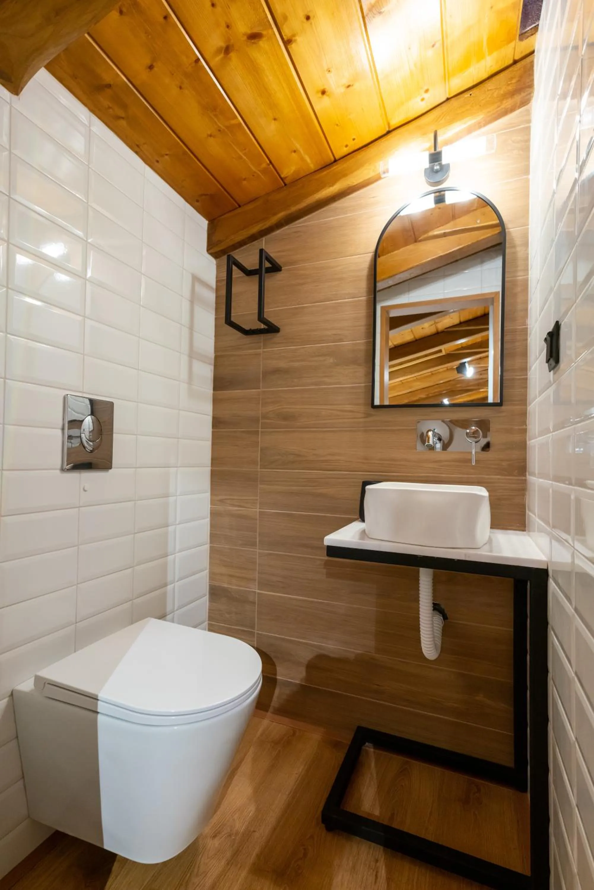 Toilet in Kraka Apartments