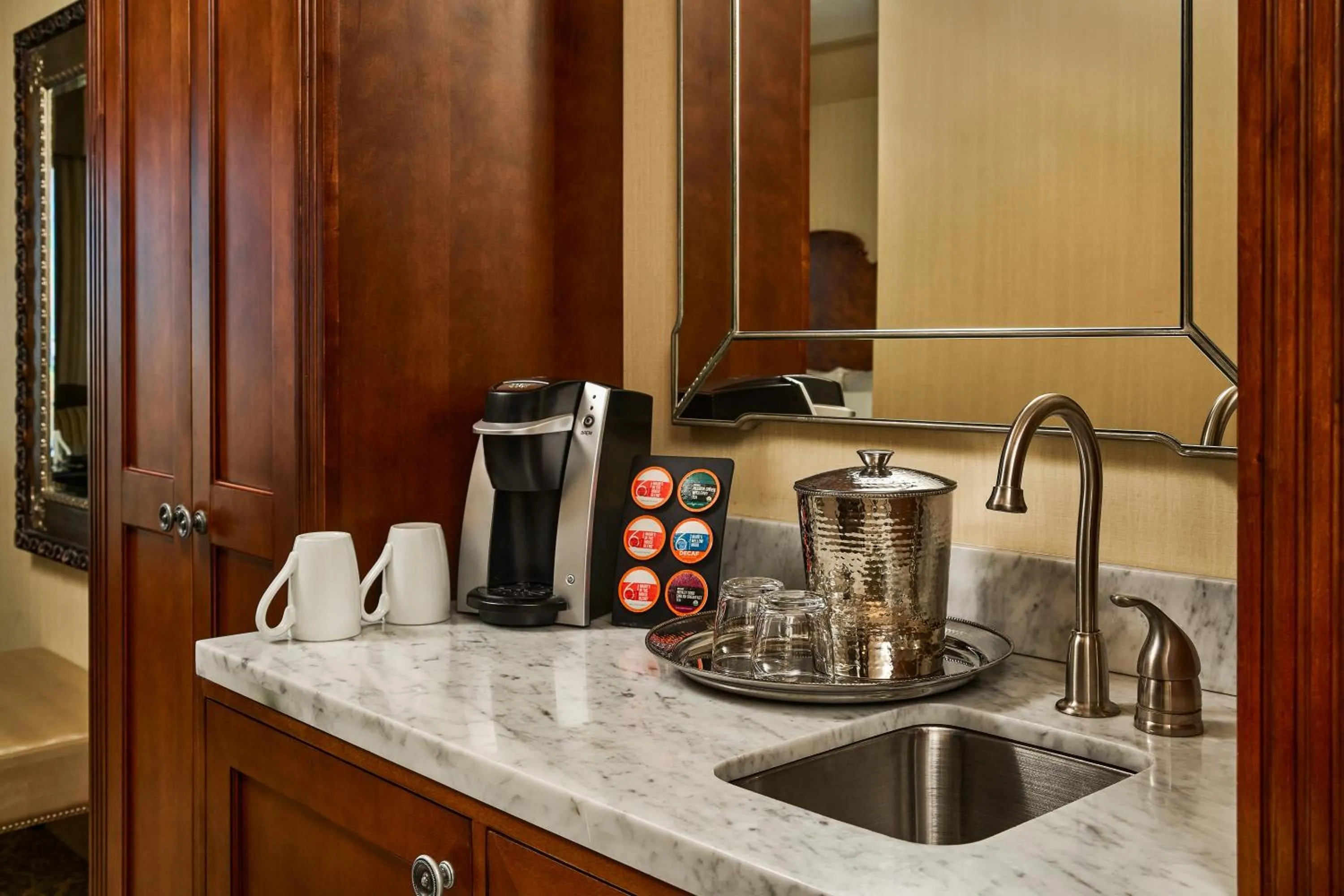 Woolley's Classic Suites