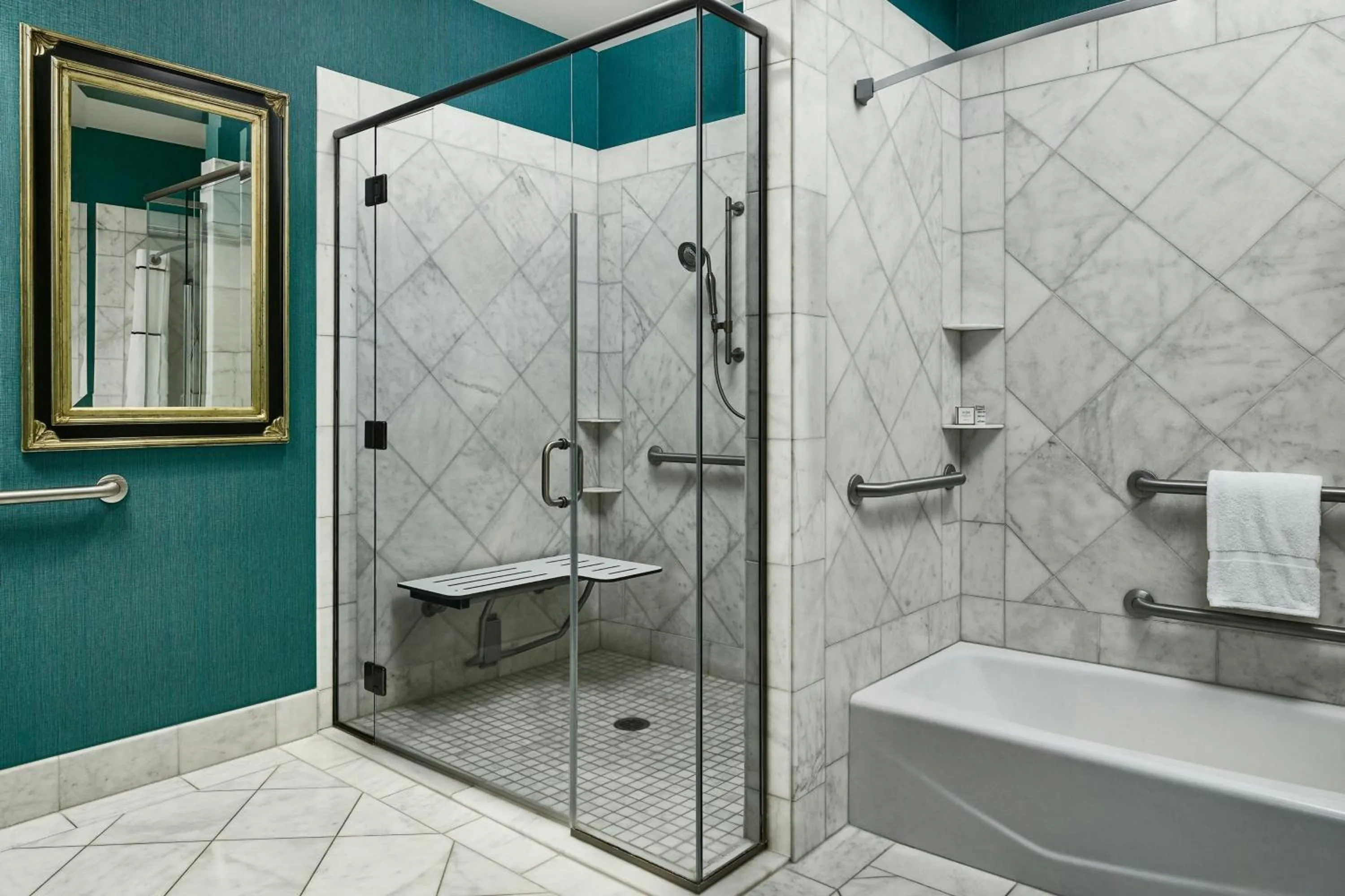 Bathroom in Woolley's Classic Suites