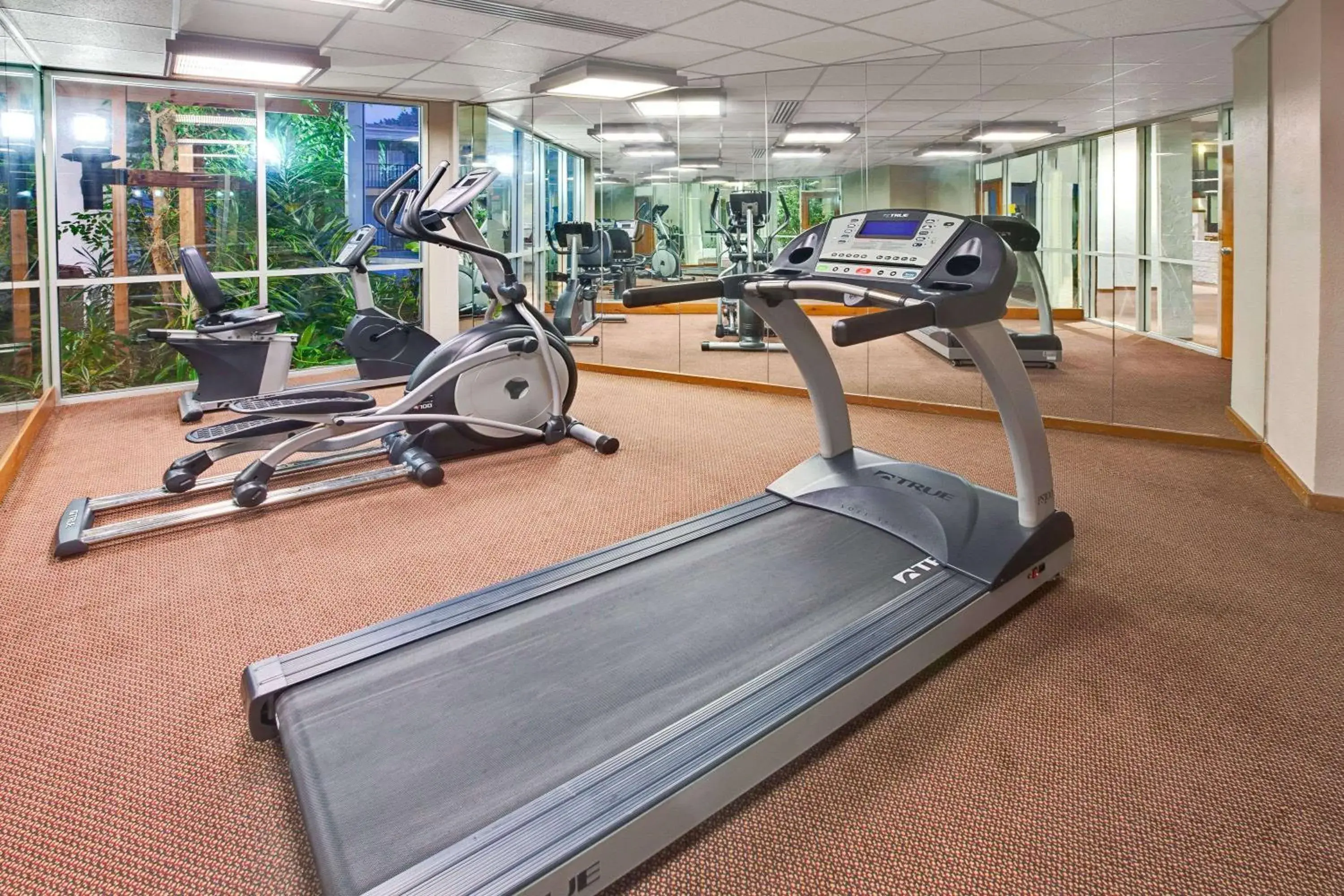 Fitness centre/facilities, Fitness Center/Facilities in Super 8 by Wyndham Norman