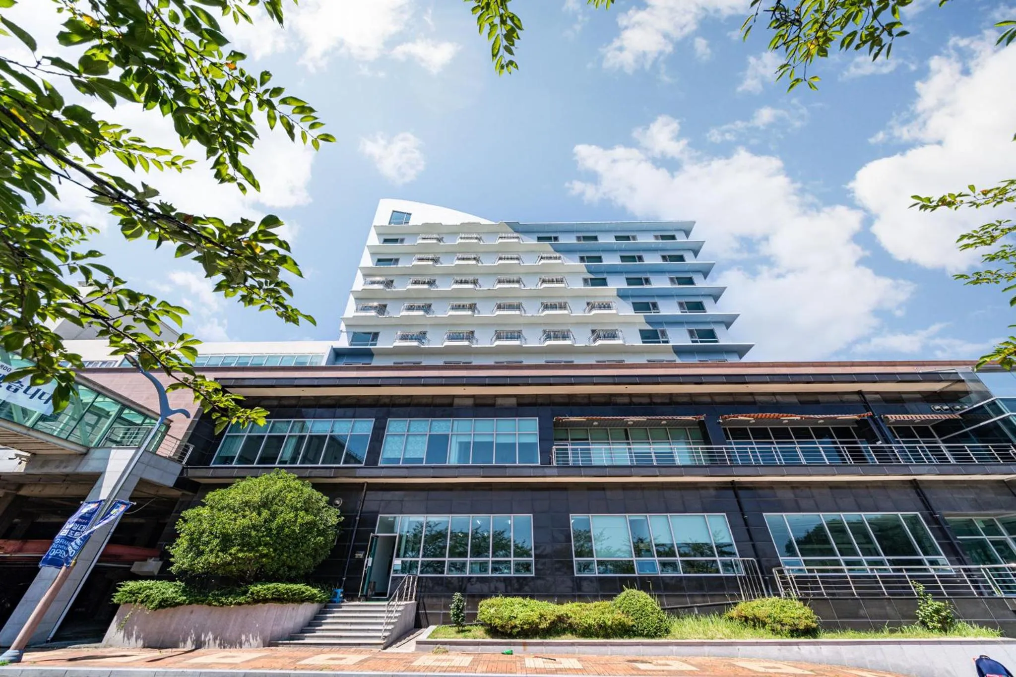 Property building in Namiltte Resort