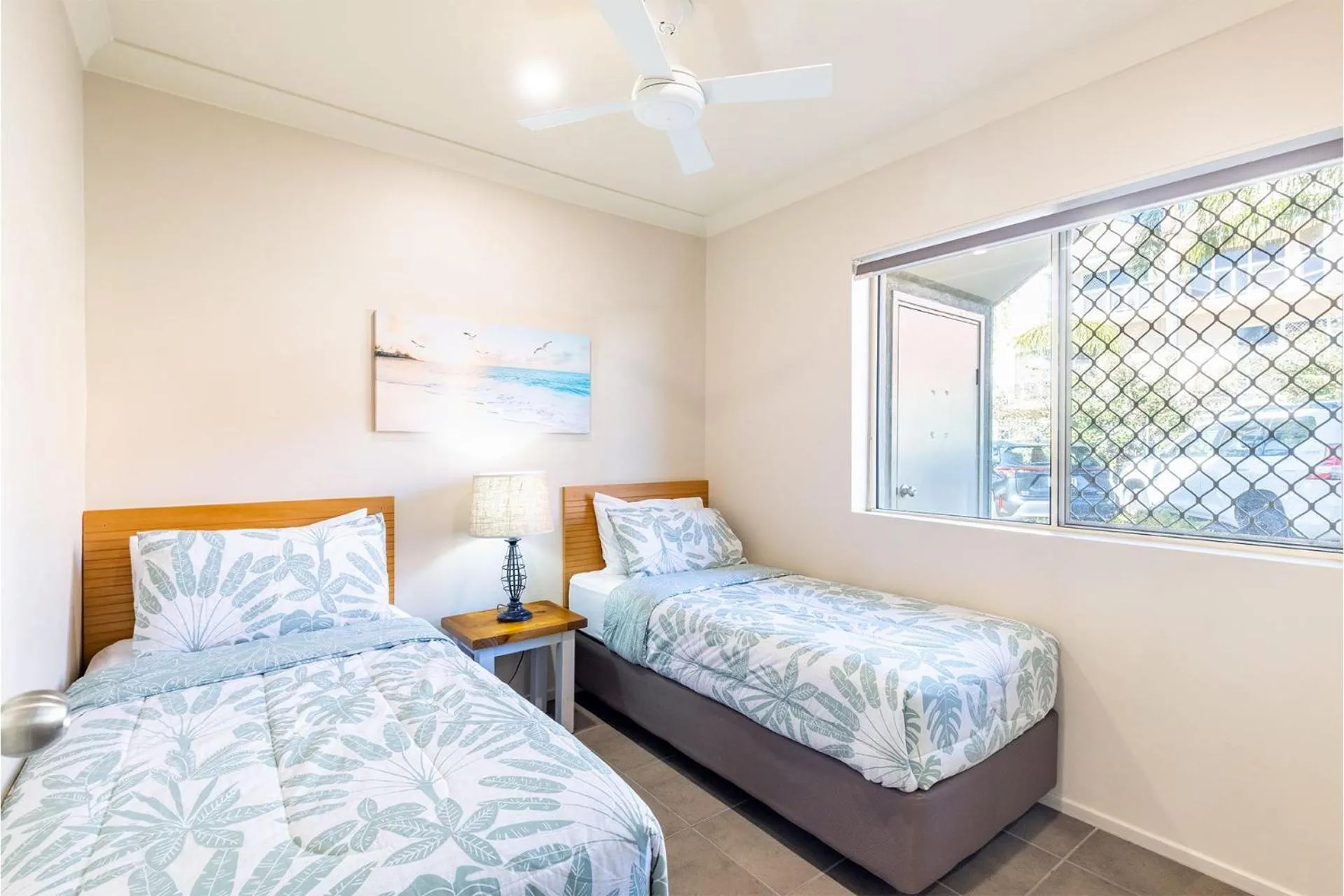 Bedroom, Bed in Martys 7 2 Intrepid Cl - pool , air con , Wi-Fi and linen