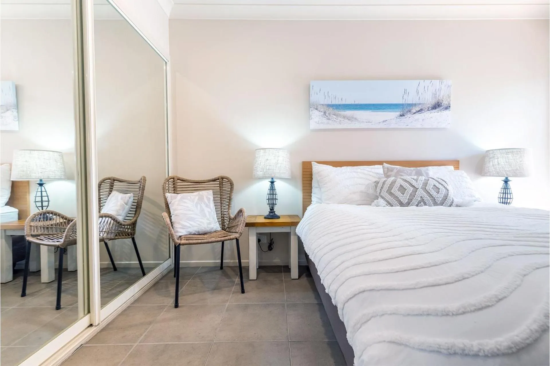 Bedroom, Bed in Martys 7 2 Intrepid Cl - pool , air con , Wi-Fi and linen