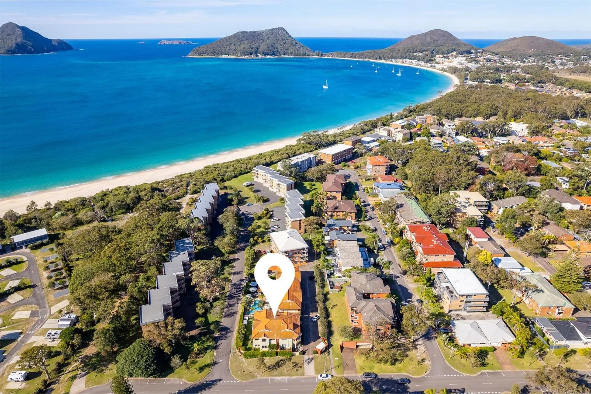 Bird's eye view in Martys 7 2 Intrepid Cl - pool , air con , Wi-Fi and linen