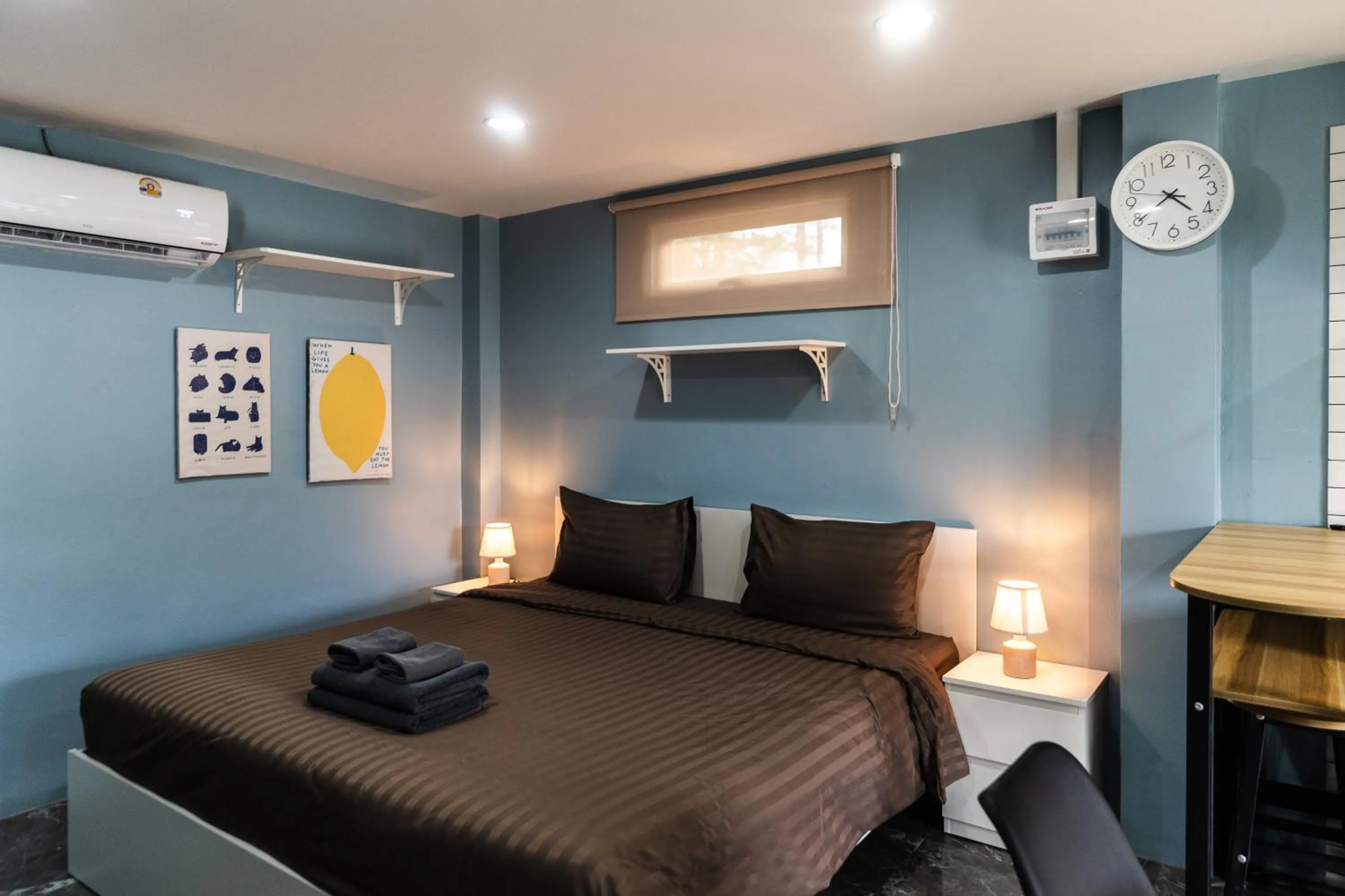 Bedroom, Bed in Apollo Hotel Chalong