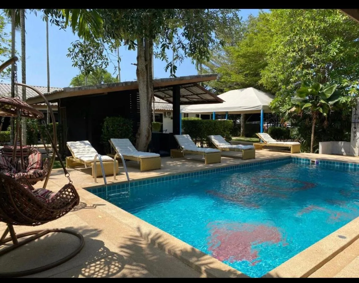 Apollo Hotel Chalong