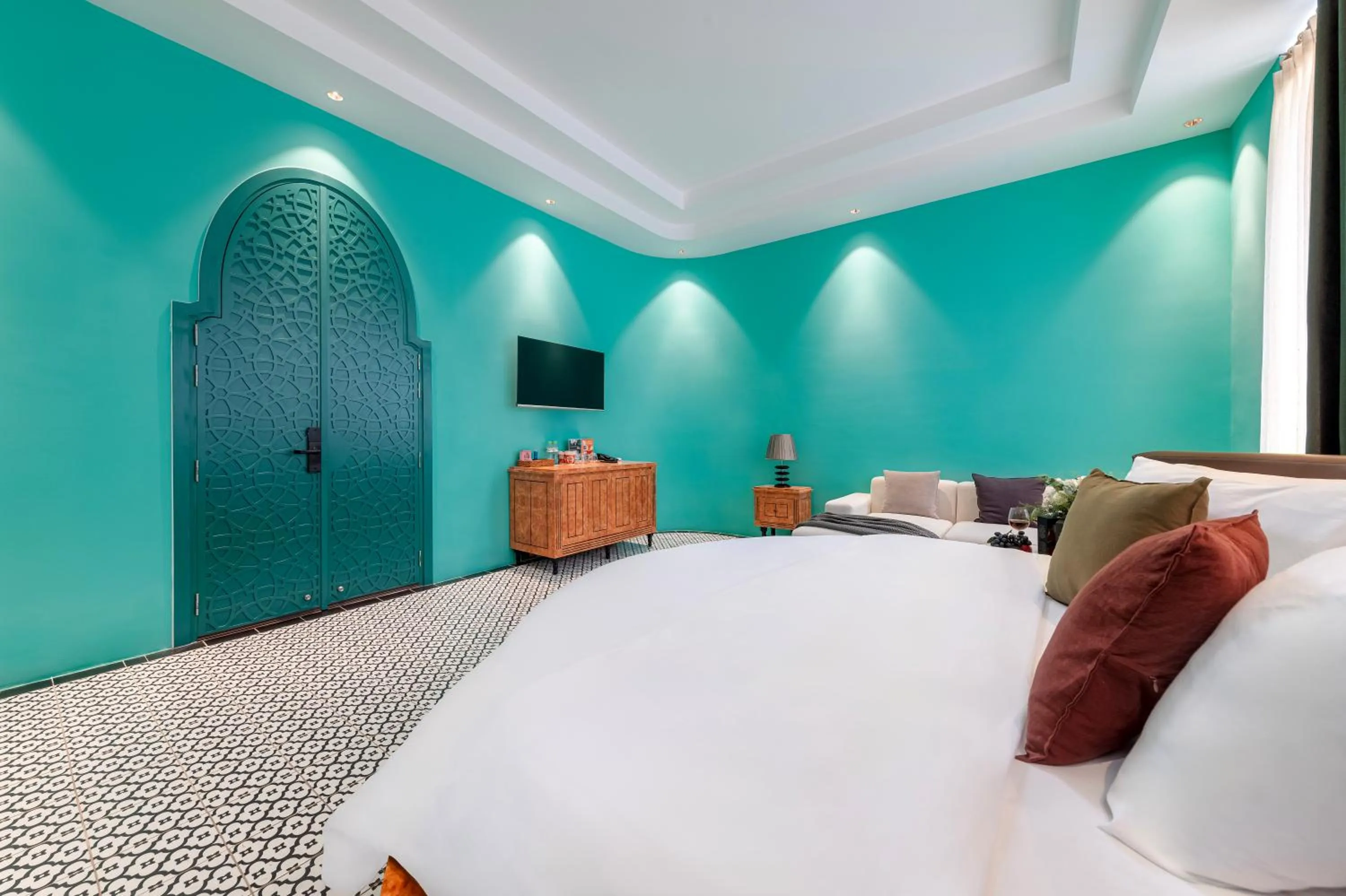 Bed in Secret Garden Hotel