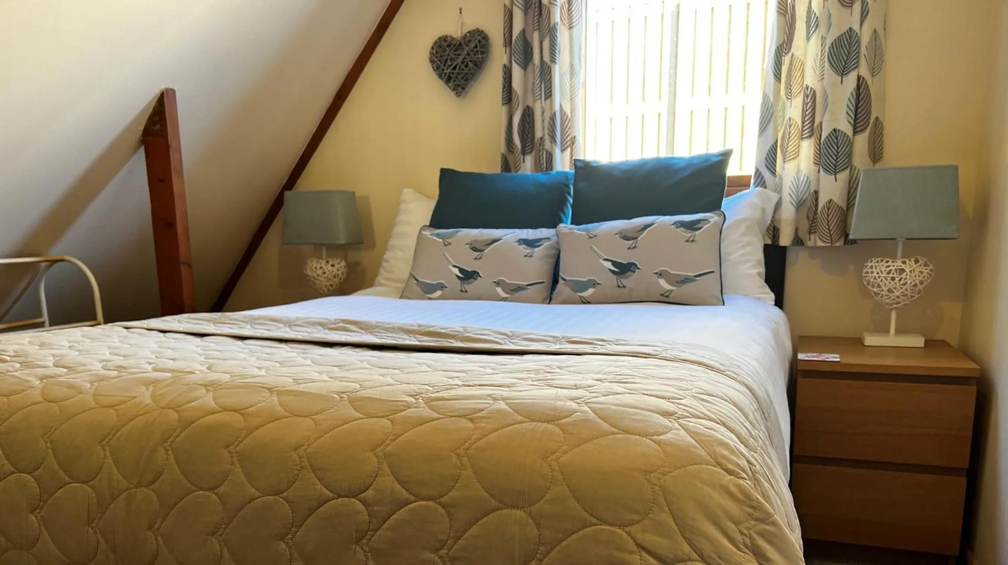 Winter, Bed in Ericht Holiday Lodges
