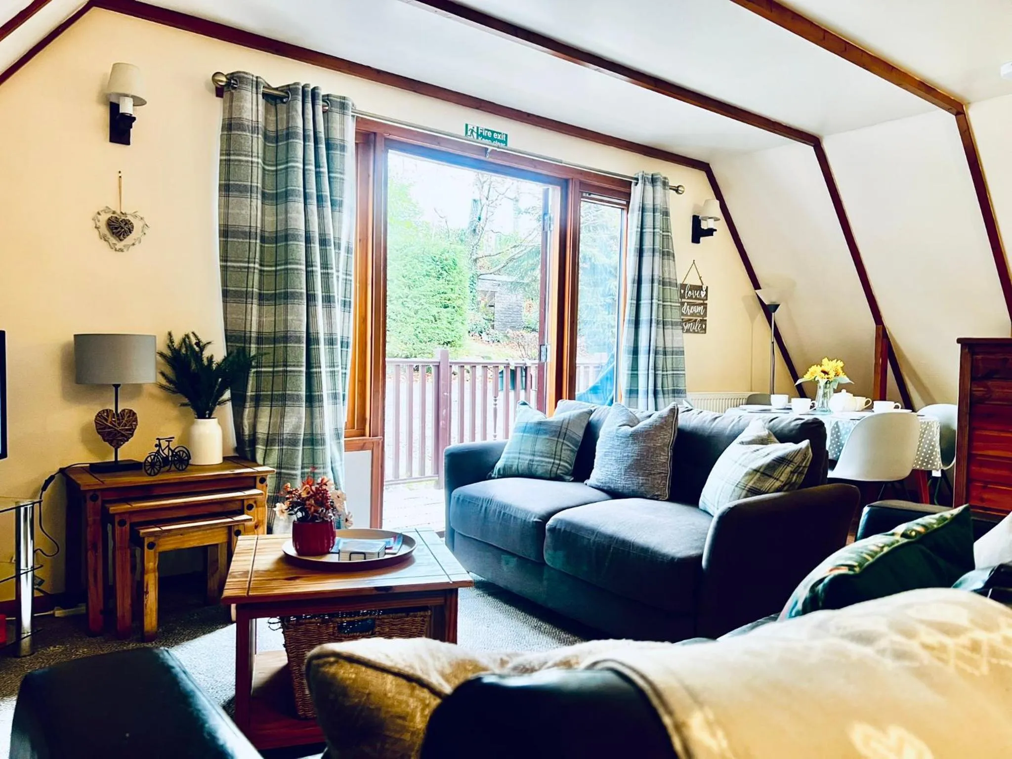 Balcony/Terrace, Bed in Ericht Holiday Lodges