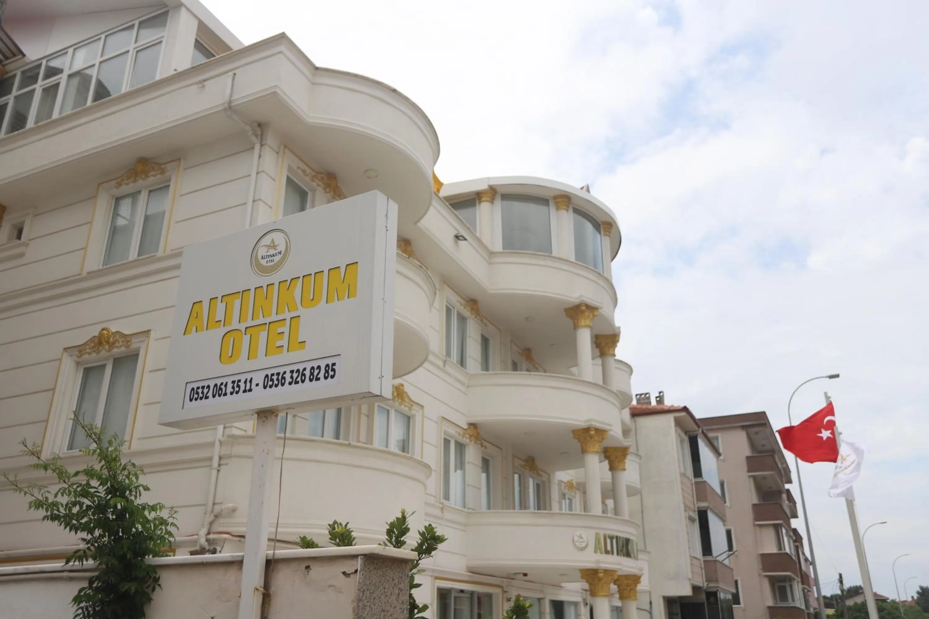Property building in Altınkum Otel Karasu