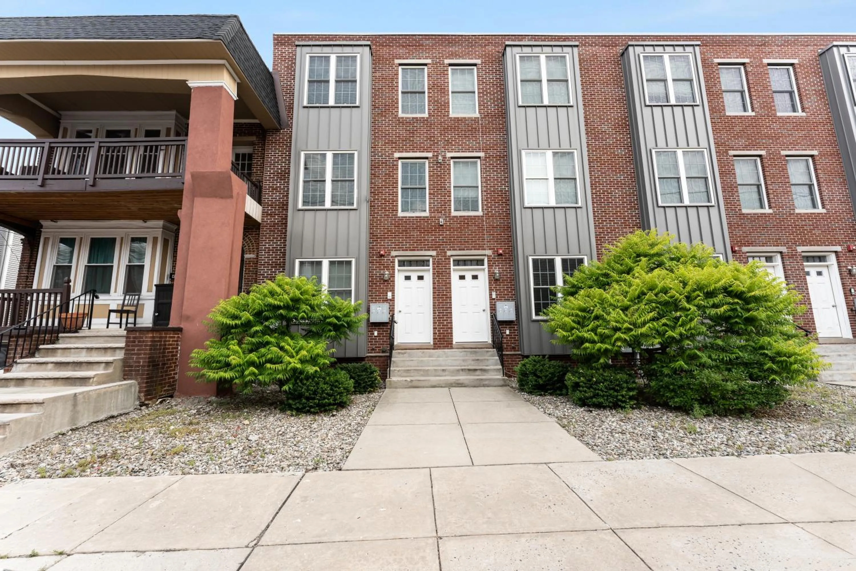 Property building in Hidden Gem