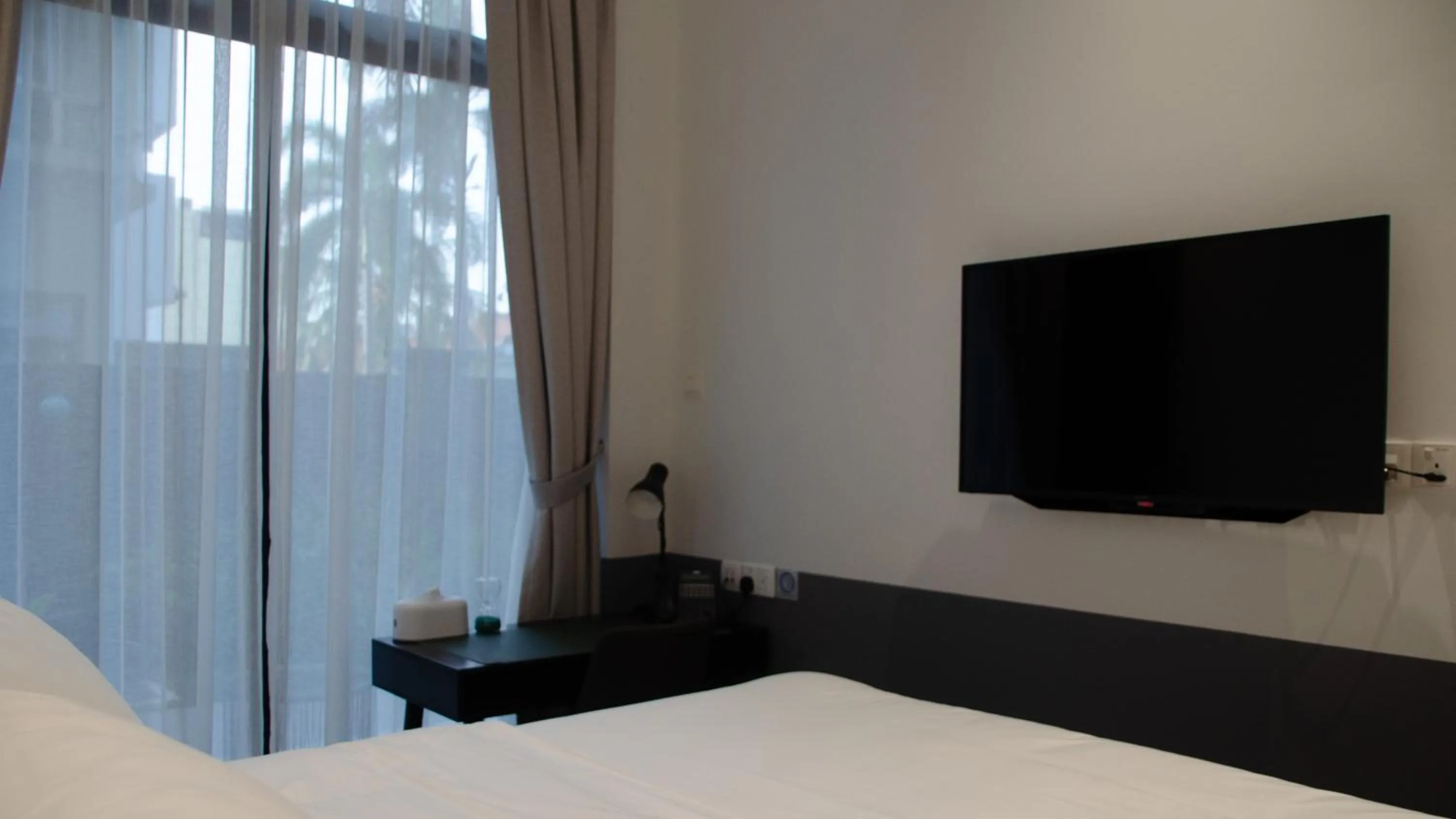 Bedroom, Bed in VicHaus Serviced Apartment