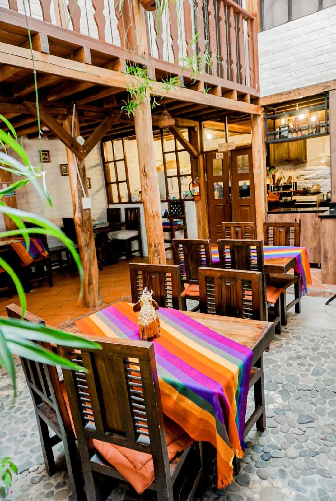 Restaurant/places to eat in Chuza Longa Home