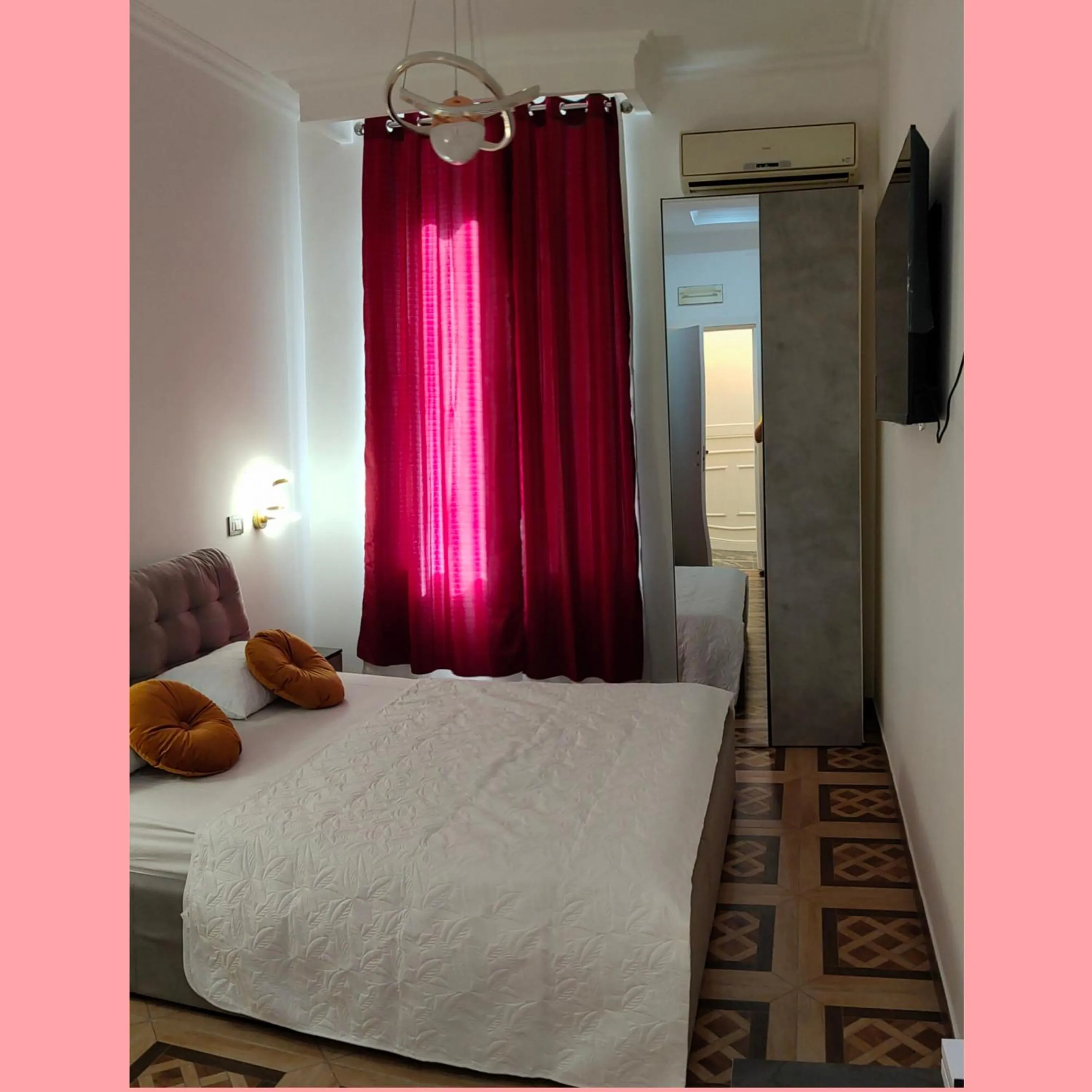 Bed in Rosa Italia Hotel Roma