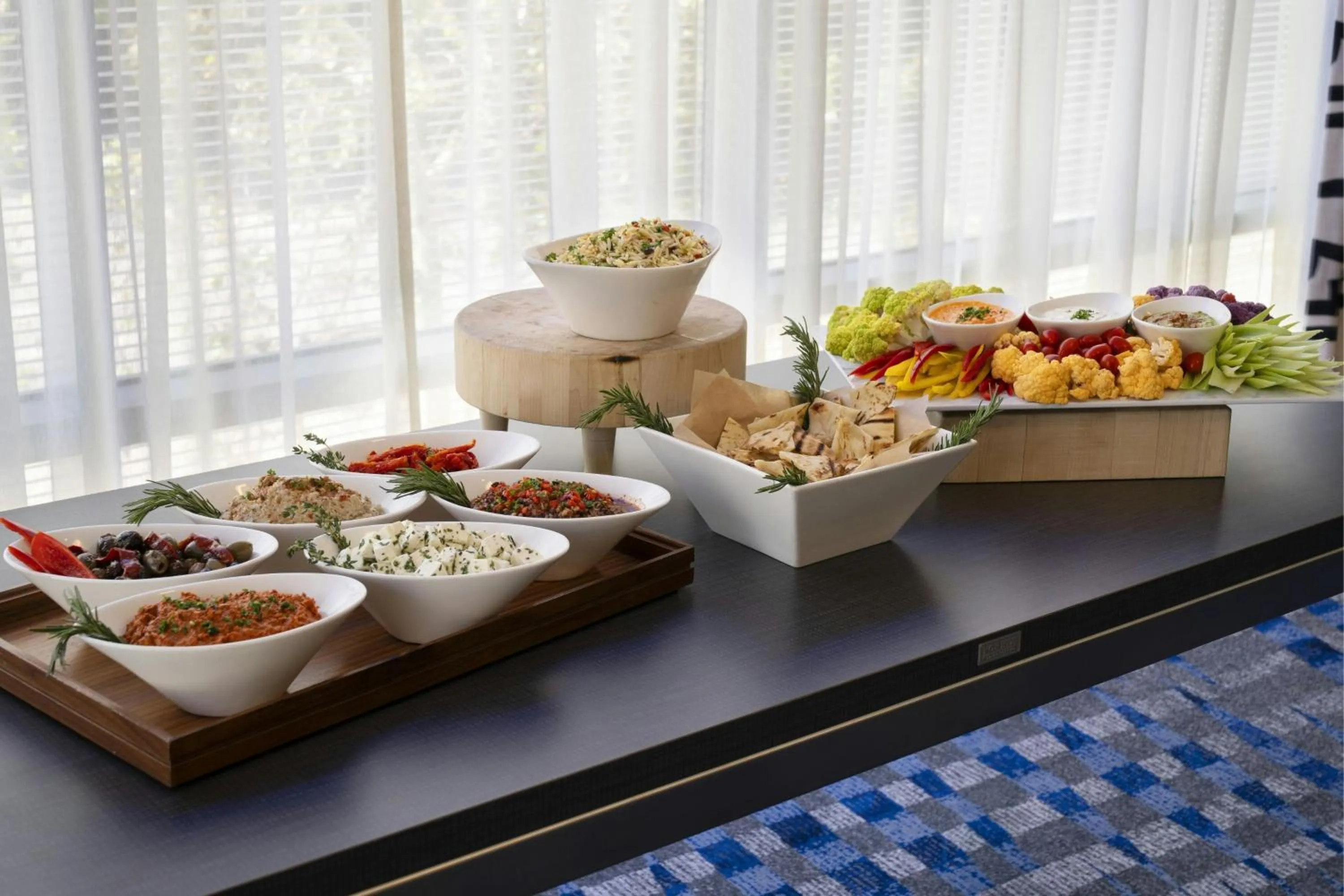 Meeting/conference room in Courtyard by Marriott Los Angeles L.A. LIVE