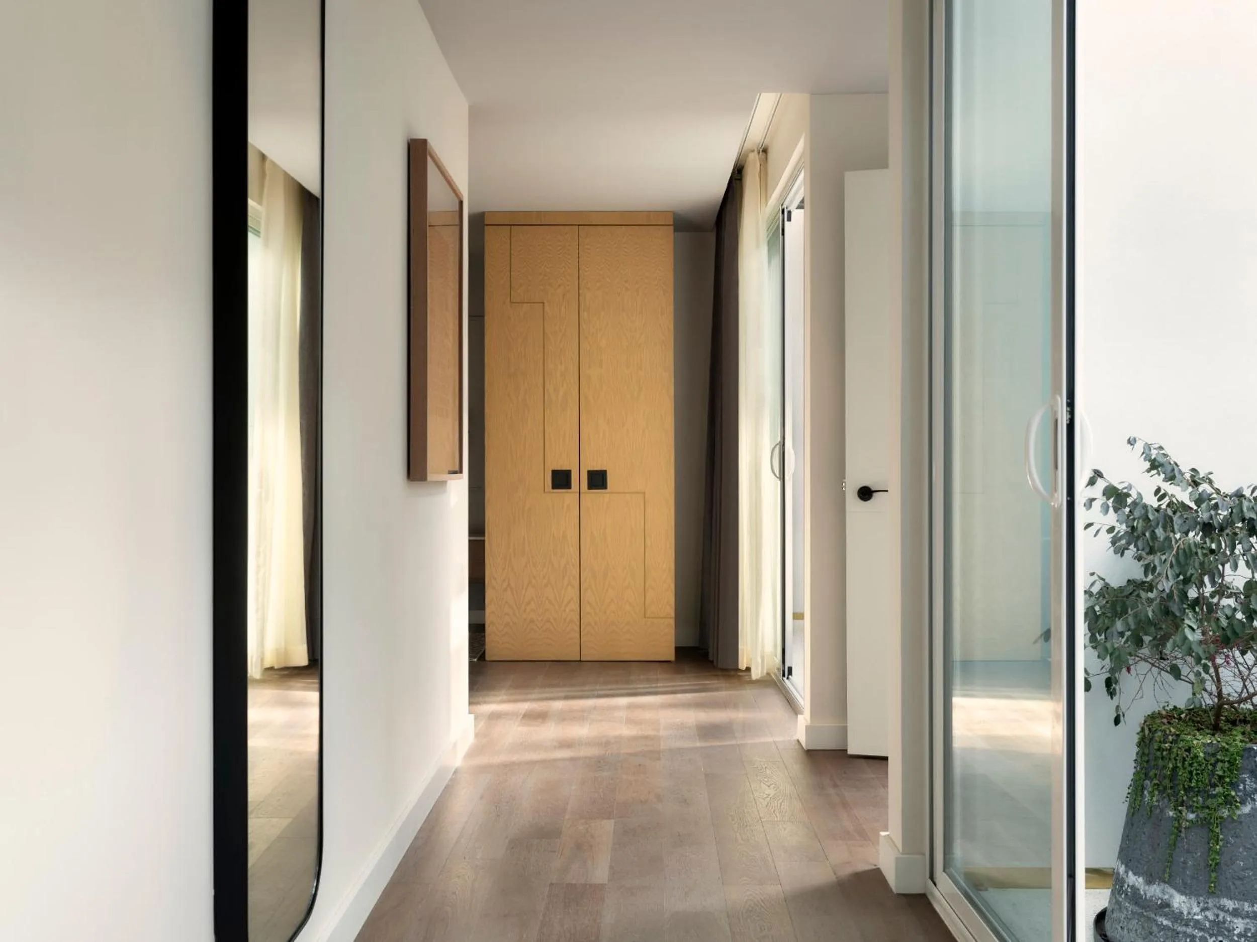 Photo of the whole room in Kimpton Virgilio Polanco by IHG