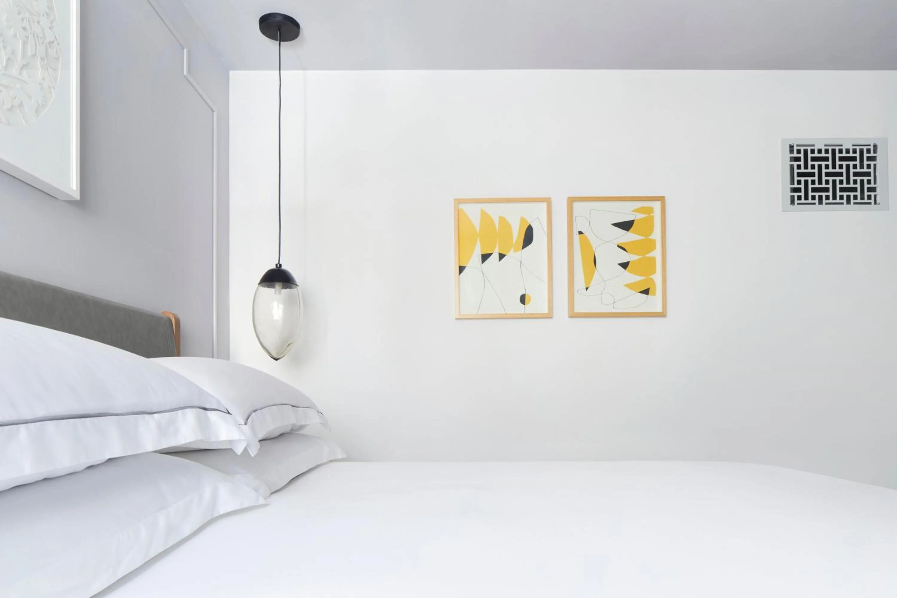 Photo of the whole room, Bed in Kimpton Virgilio Polanco by IHG