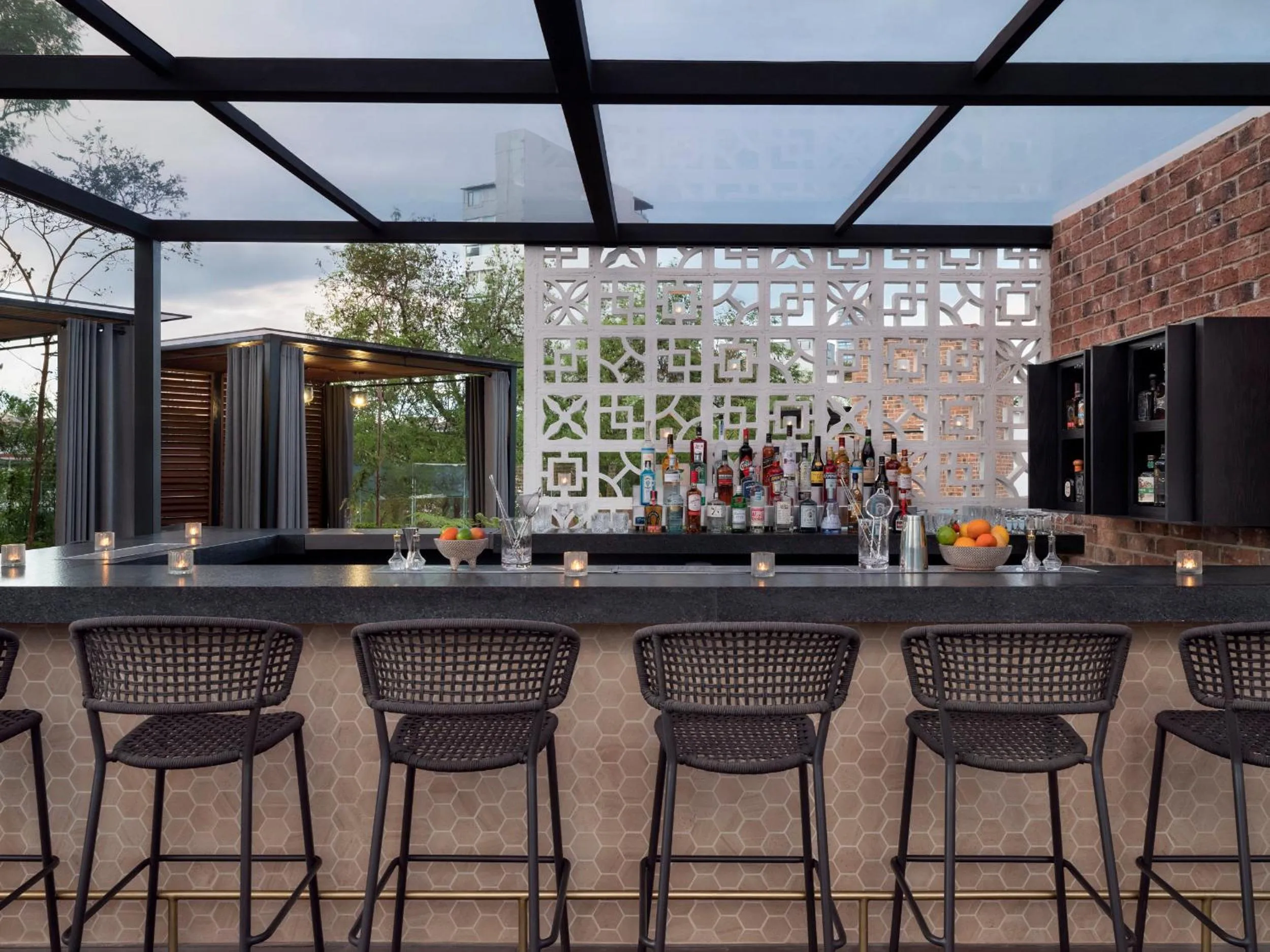 Lounge or bar in Kimpton Virgilio Polanco by IHG