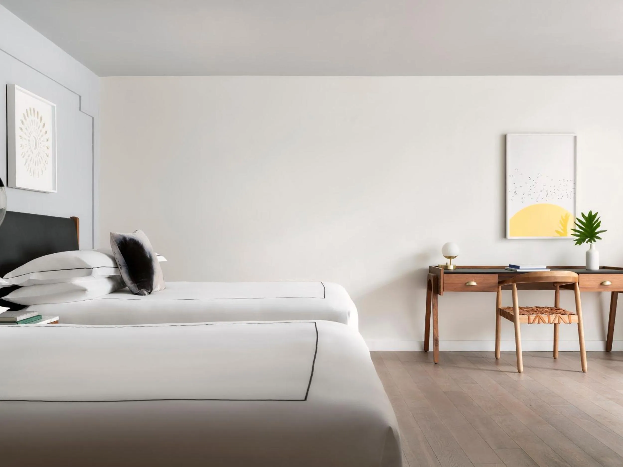 Photo of the whole room in Kimpton Virgilio Polanco by IHG