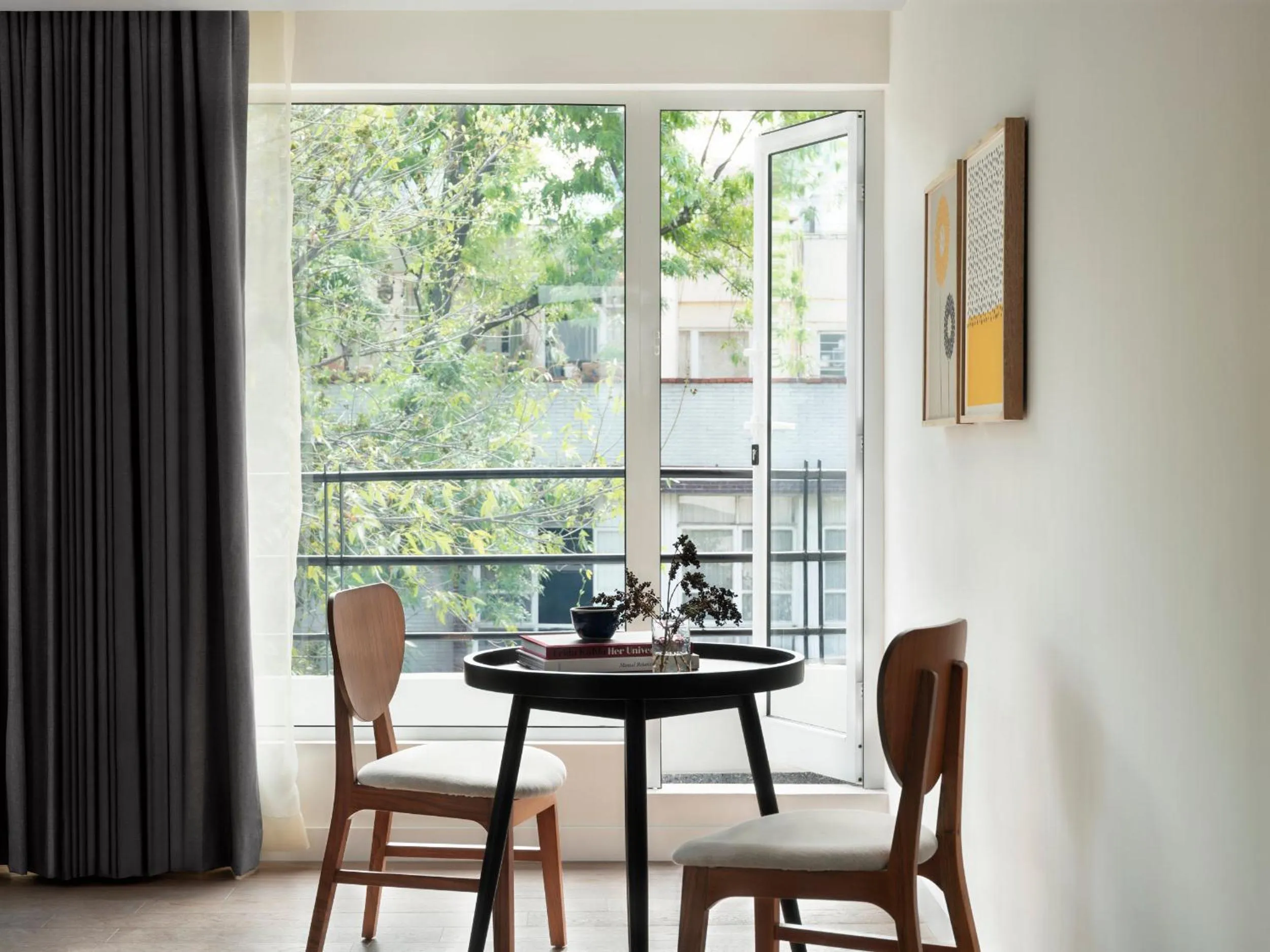 Photo of the whole room in Kimpton Virgilio Polanco by IHG