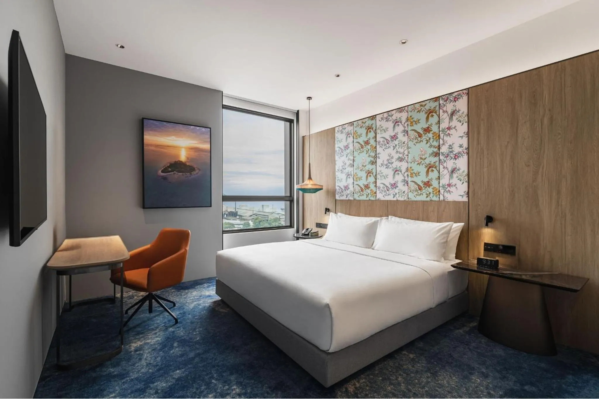 Photo of the whole room, Bed in Crowne Plaza Penang Straits City by IHG