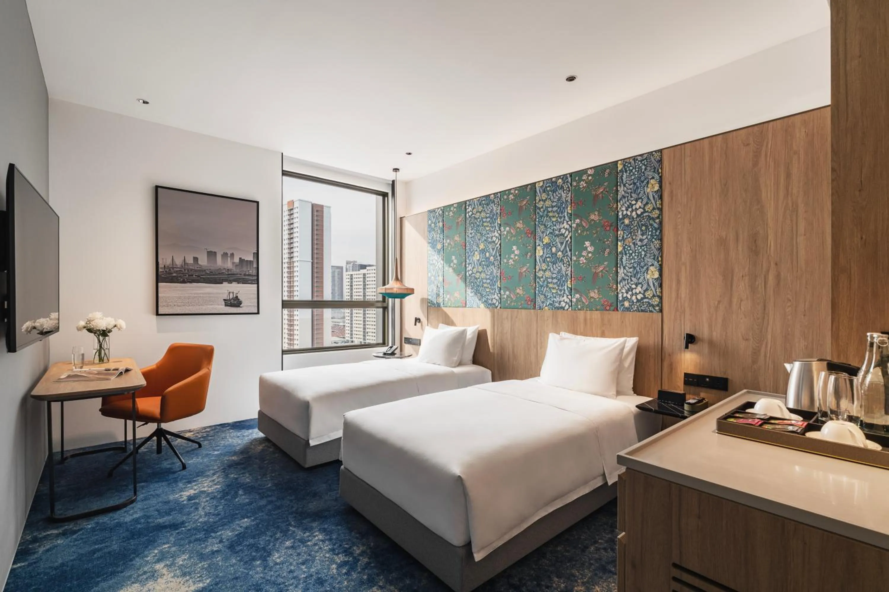 Bedroom, Bed in Crowne Plaza Penang Straits City by IHG