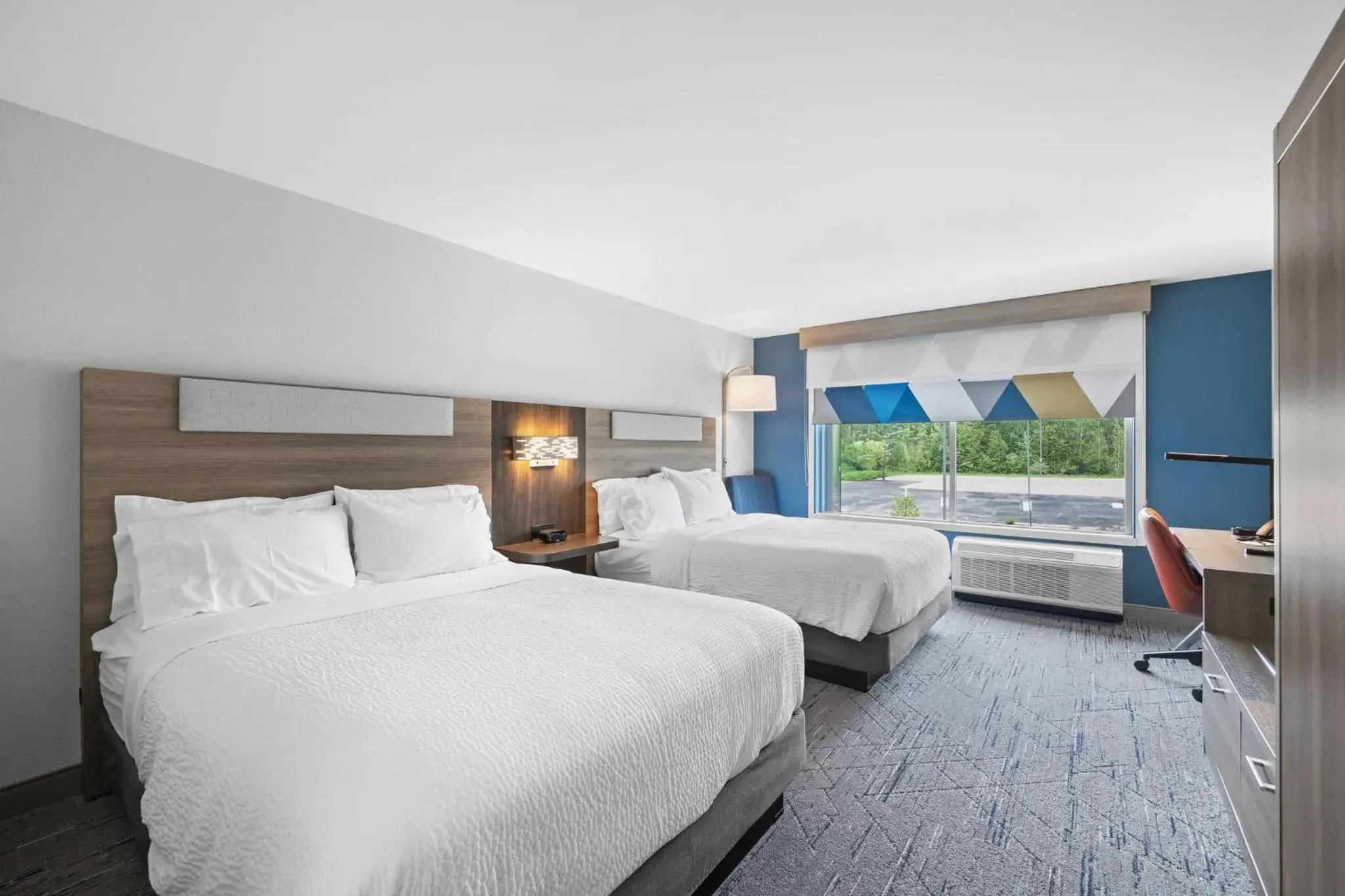 Standard Room with Two Queen Beds in Holiday Inn Express & Suites Marinette Standard Room with Two Queen Beds in Holiday Inn Express & Suites Marinette