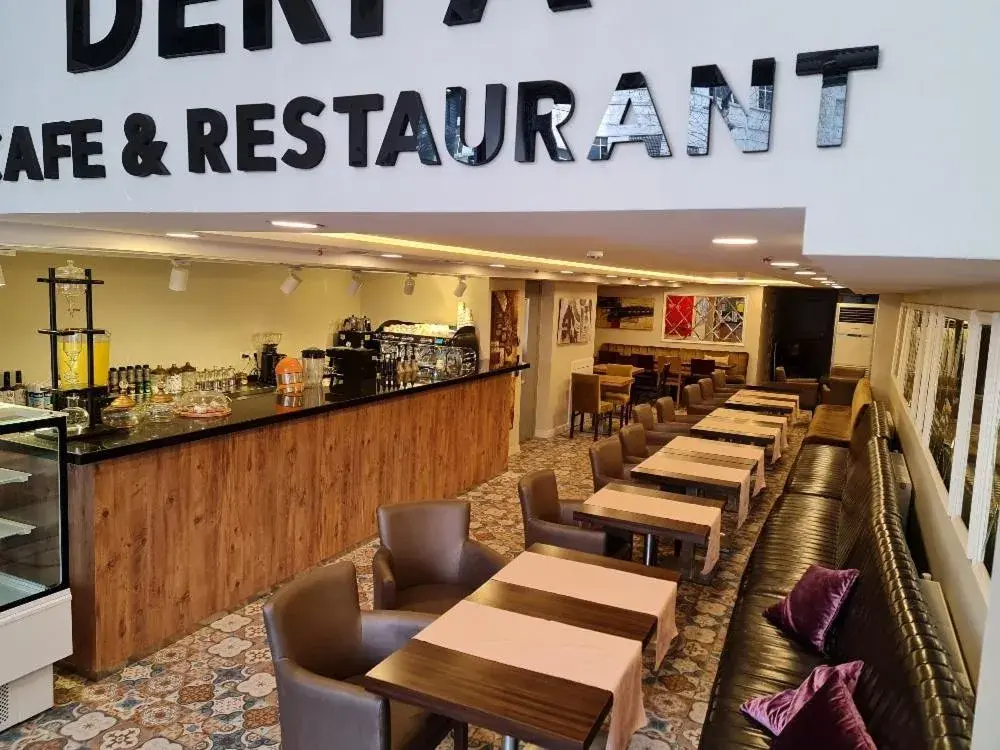 Restaurant/places to eat in Derpa Suite Hotel Restaurant/places to eat in Derpa Suite Hotel