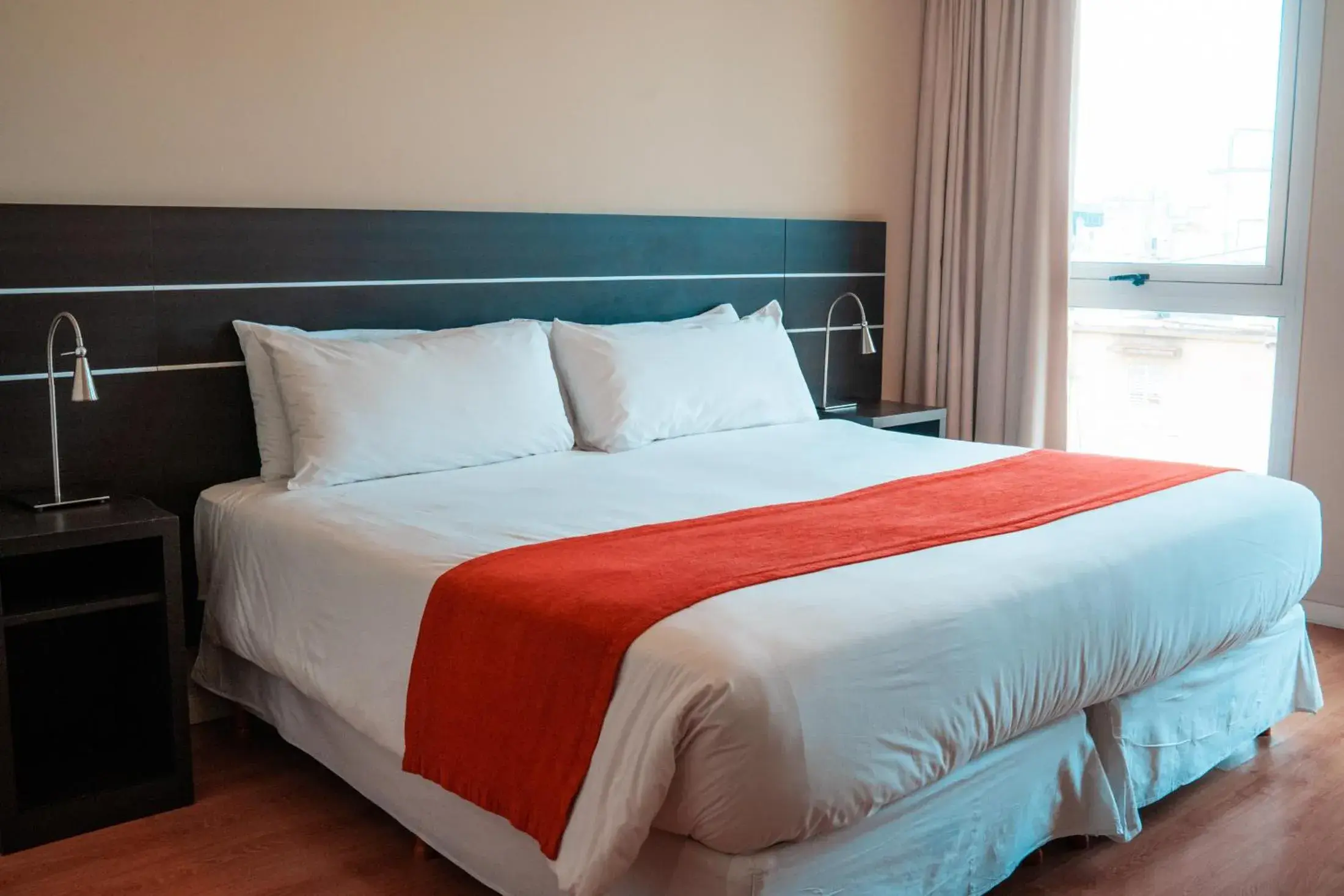 Bed in Mérit San Telmo by Amérian Bed in Mérit San Telmo by Amérian