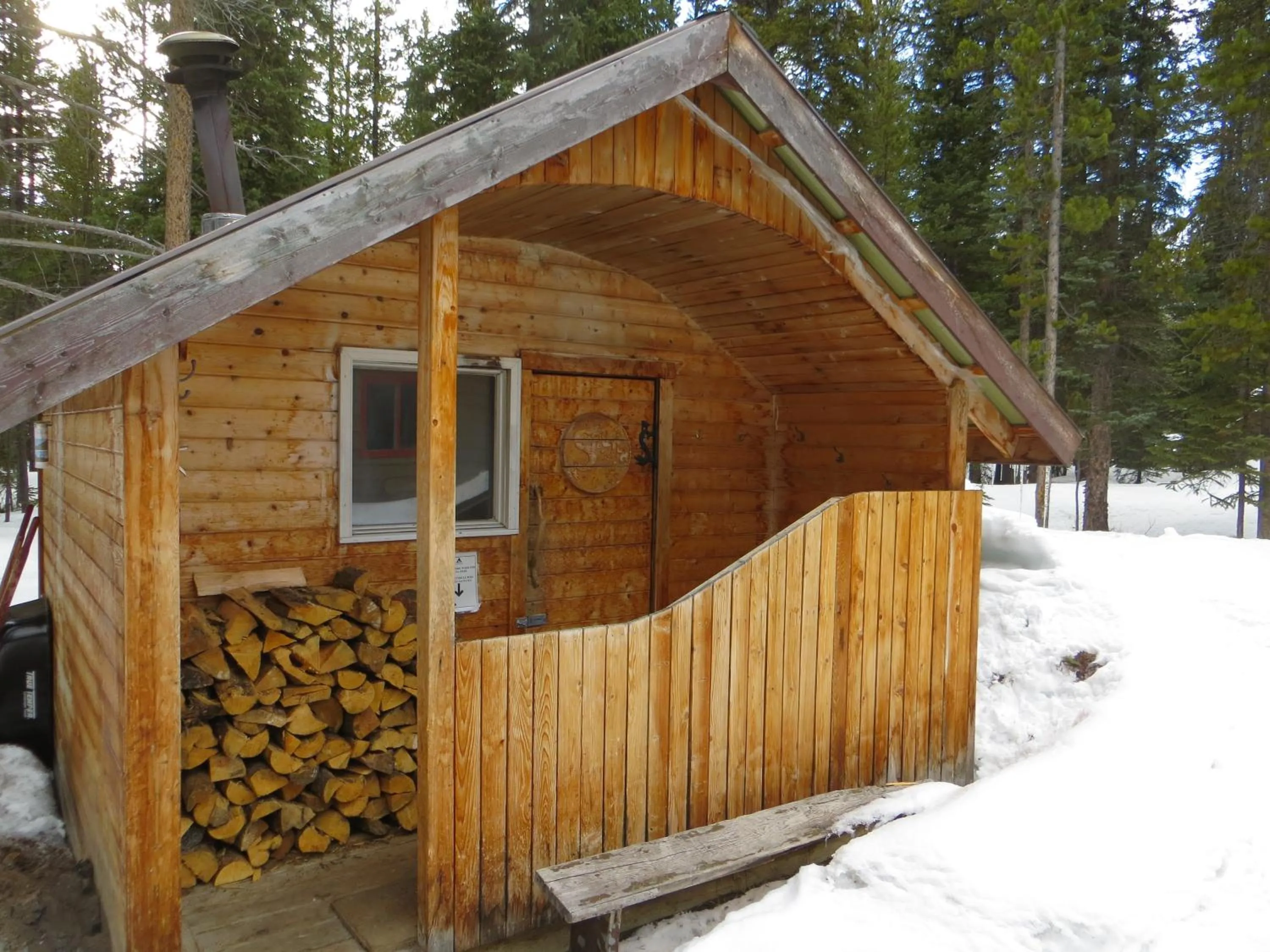 Facade/entrance in HI Mosquito Creek - Wilderness Hostel