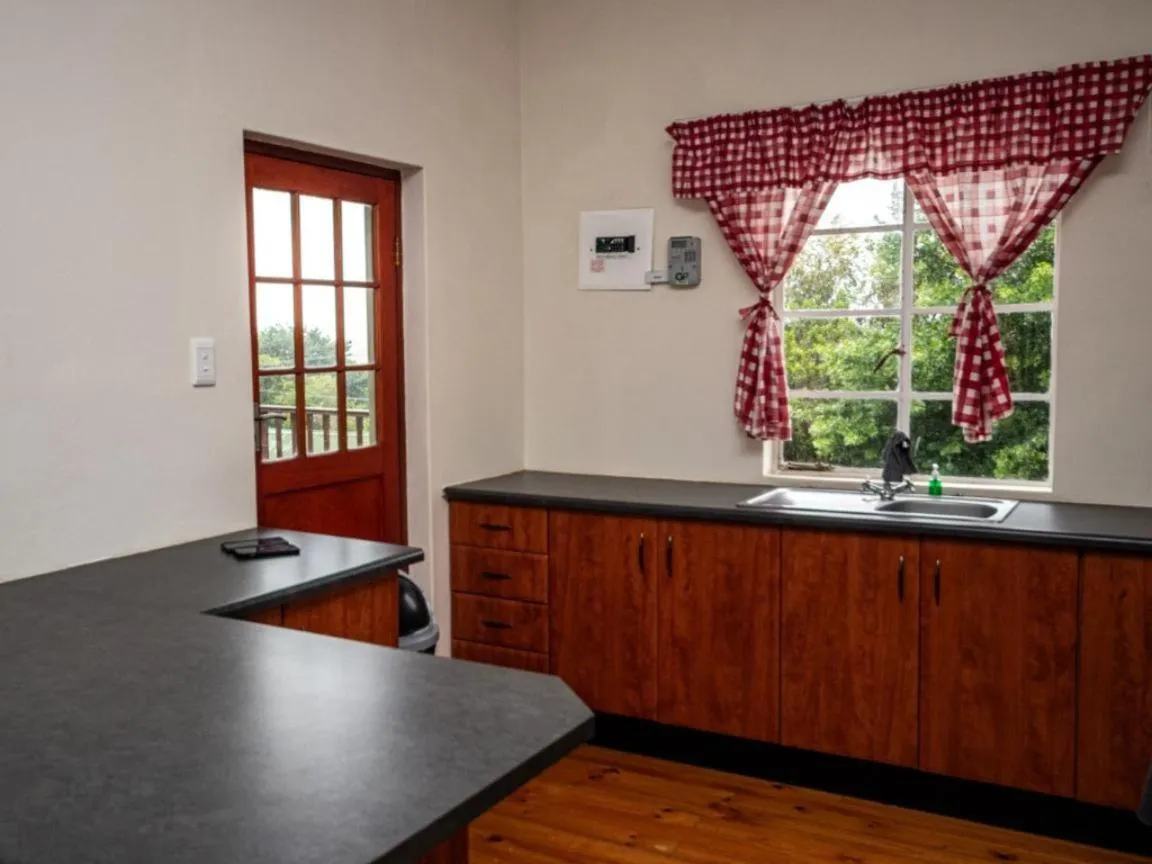 Kitchen or kitchenette in The Cock House