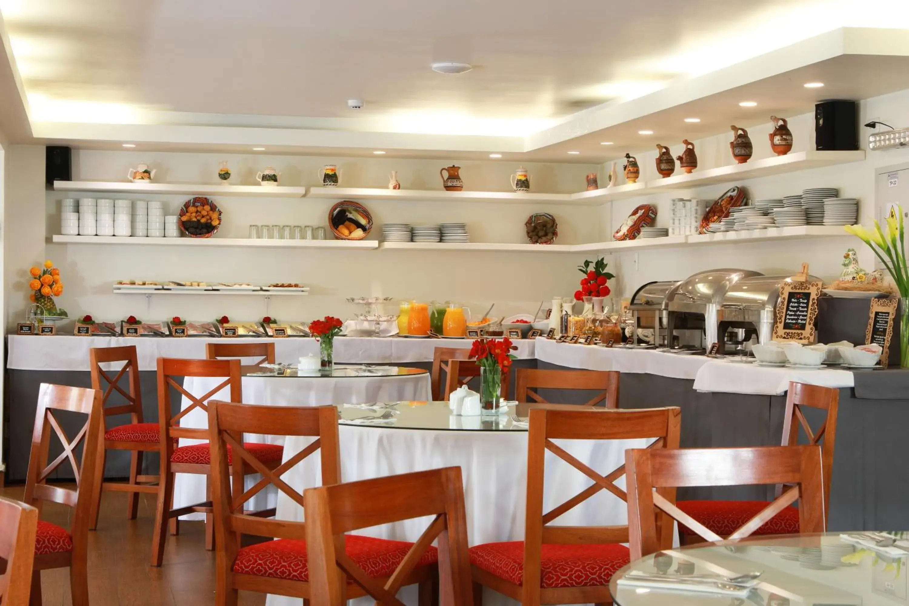 Restaurant/places to eat in San Agustin Plaza Restaurant/places to eat in San Agustin Plaza