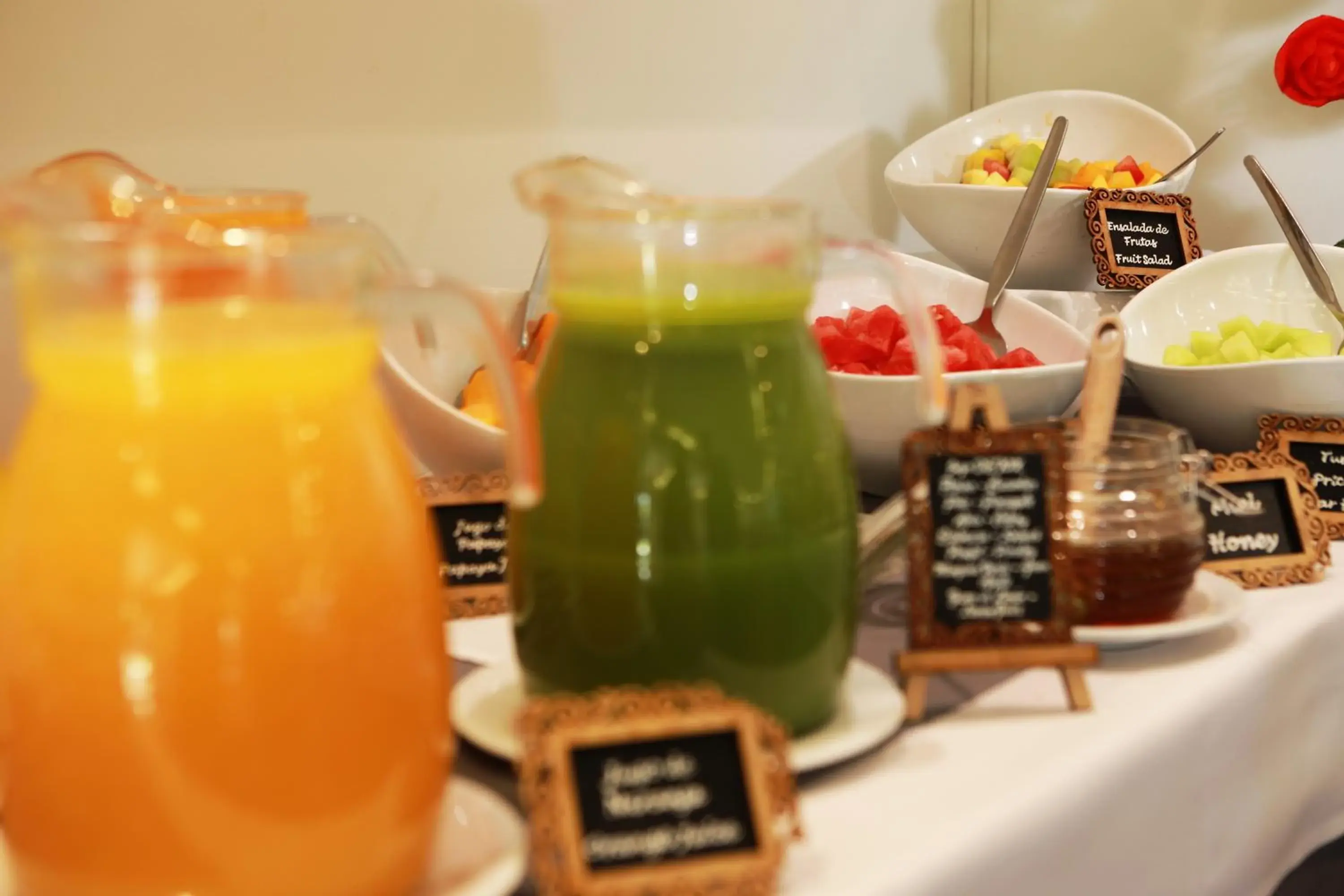 Food and drinks in San Agustin Plaza Food and drinks in San Agustin Plaza