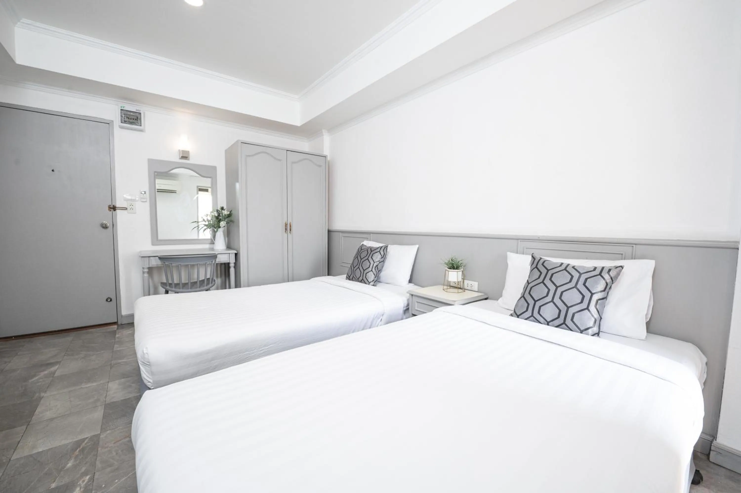 Bedroom, Bed in Chaipat Hotel