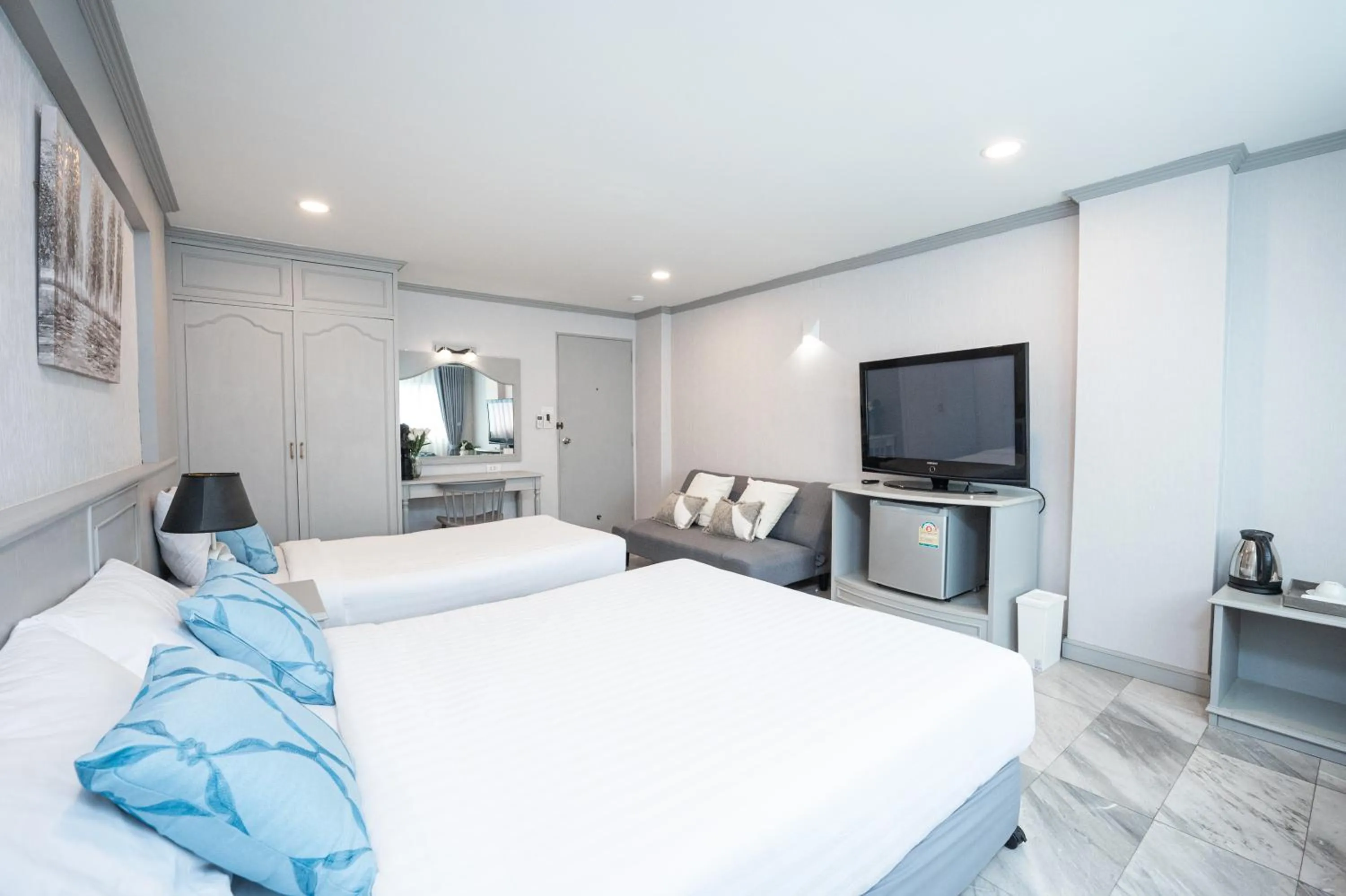 TV and multimedia, Bed in Chaipat Hotel