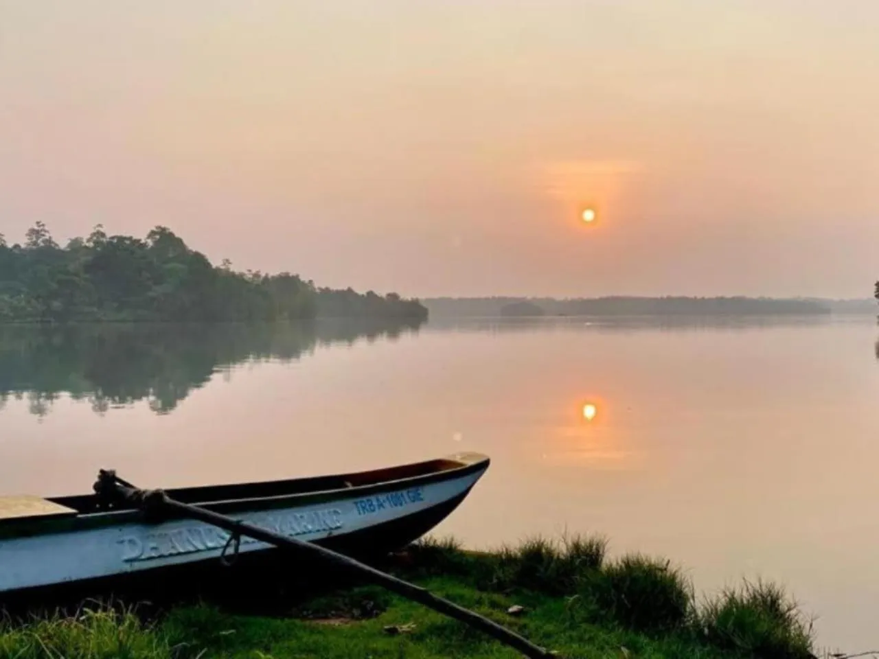 Lake view in The Thotupola Habaraduwa