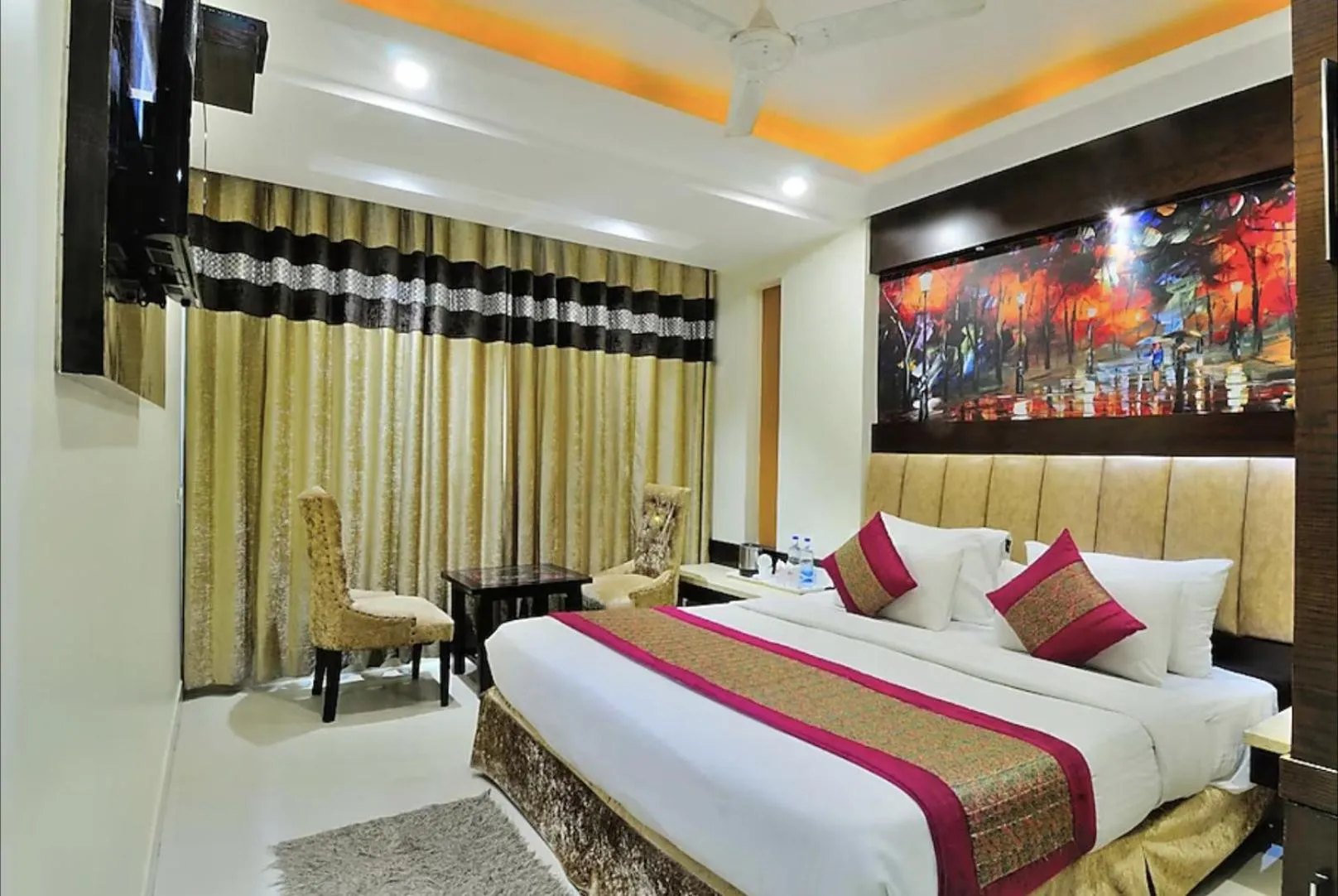 Bedroom in Hotel Sai Miracle - New Delhi