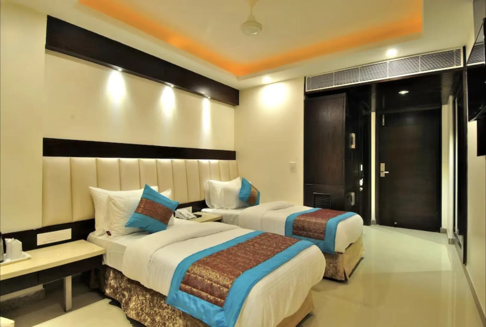Bedroom in Hotel Sai Miracle - New Delhi
