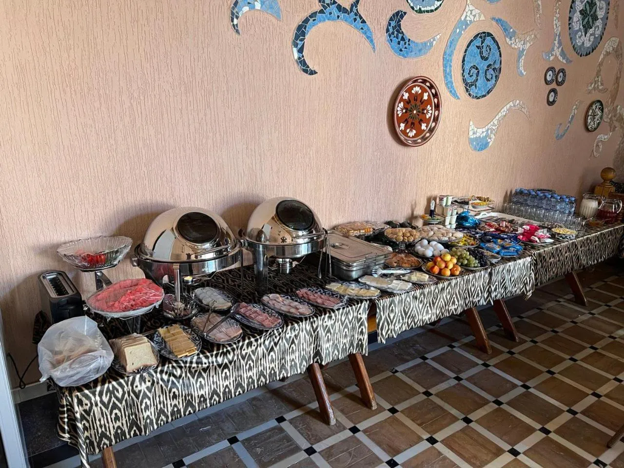 Breakfast in Hotel Billuri Sitora