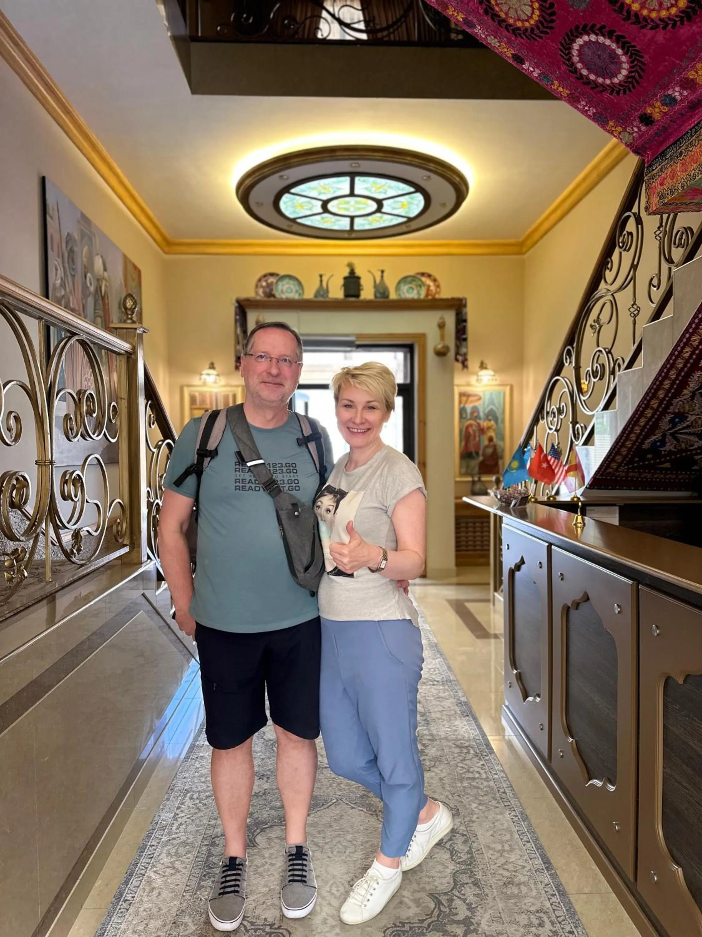 Guests in Hotel Billuri Sitora