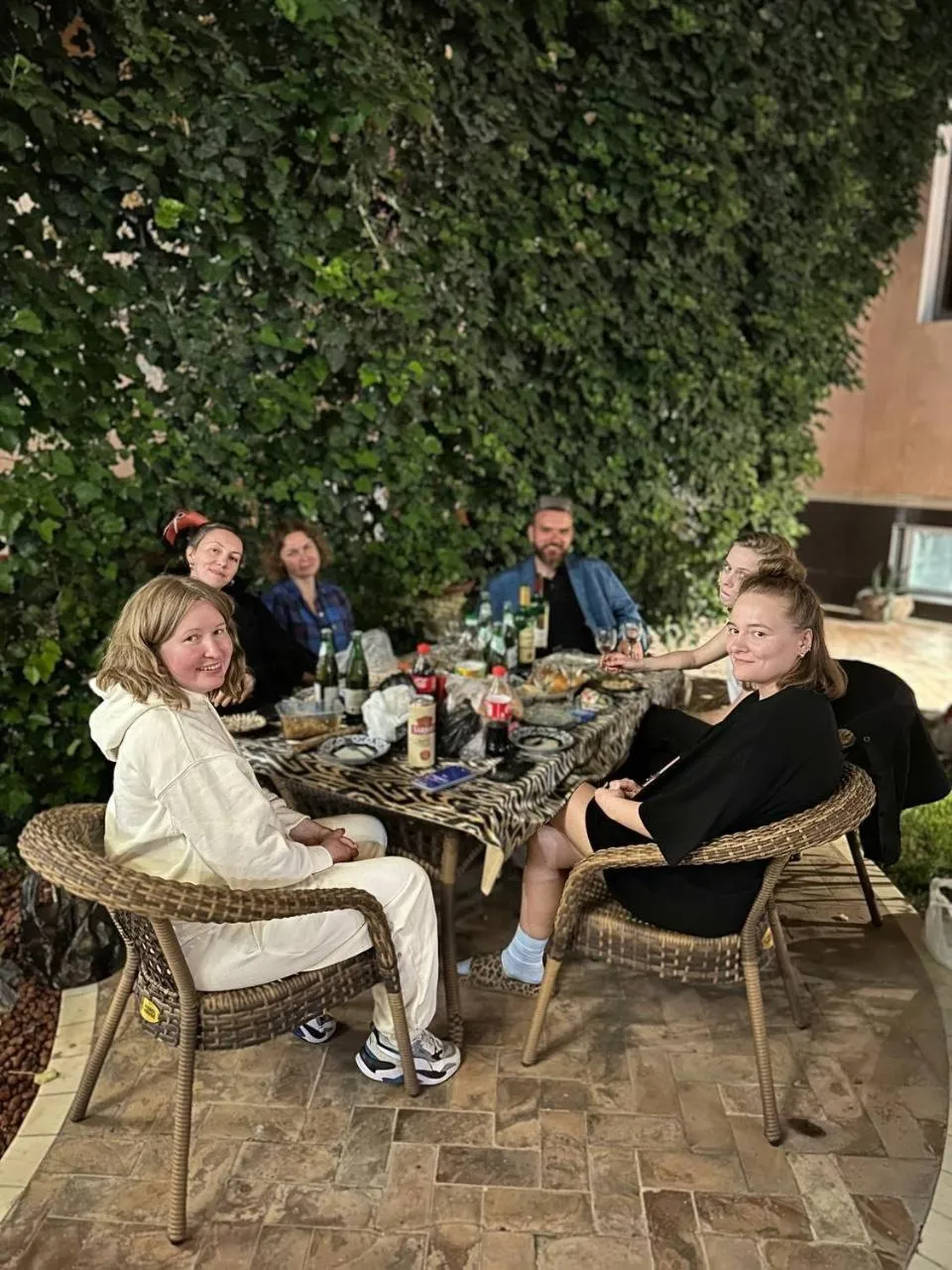 Hotel Billuri Sitora