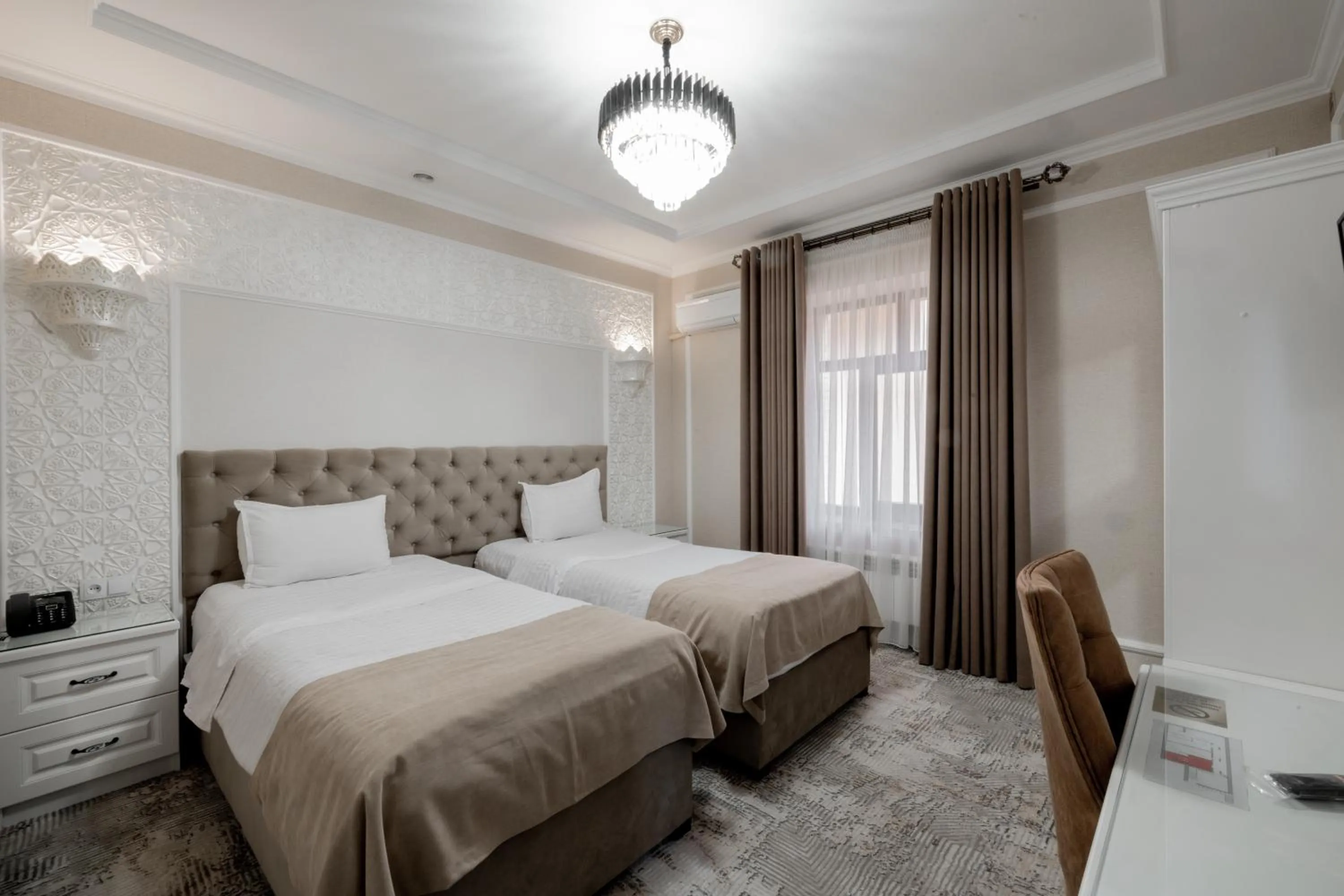 Bed in Hotel Billuri Sitora