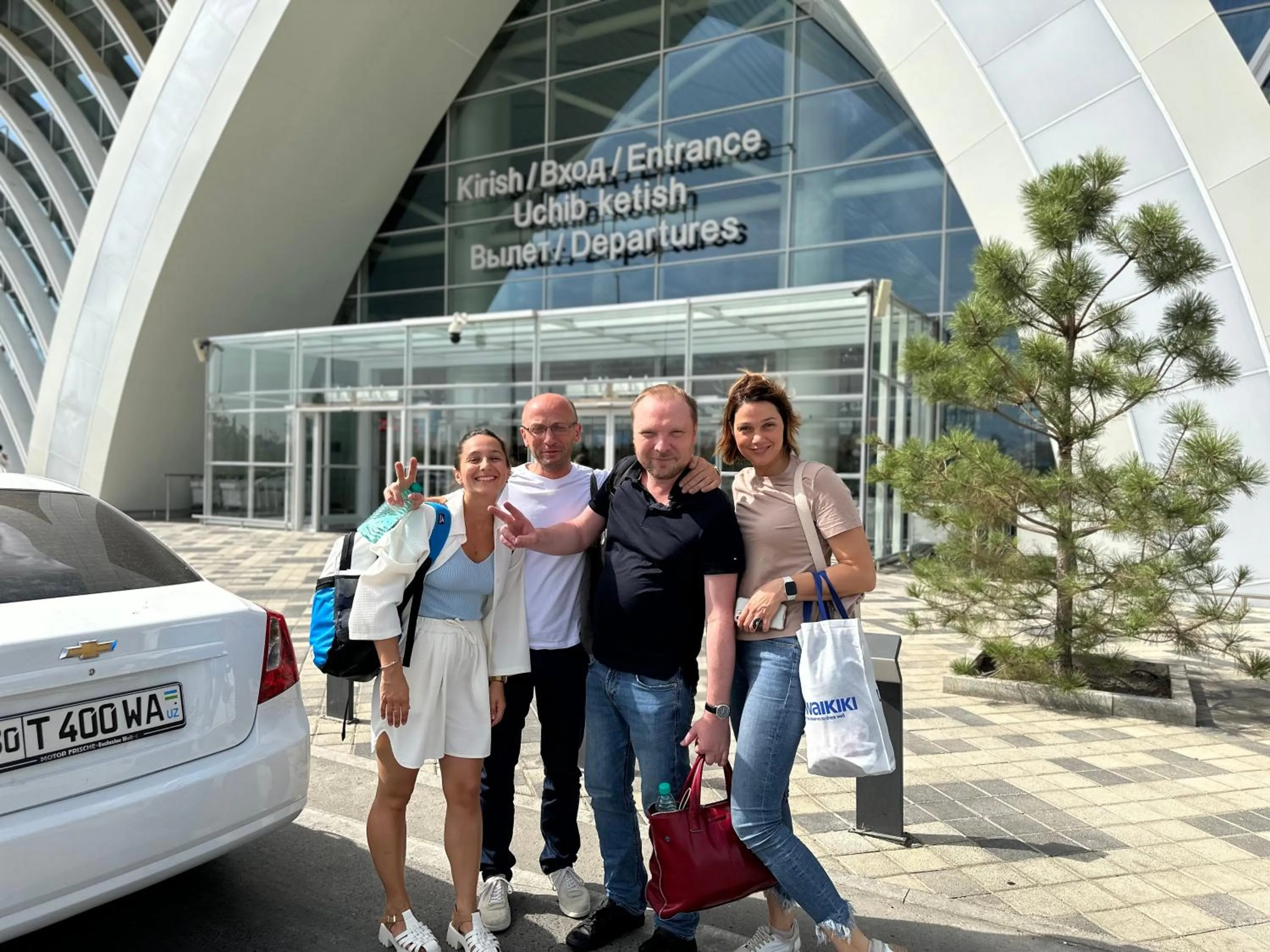 group of guests in Hotel Billuri Sitora